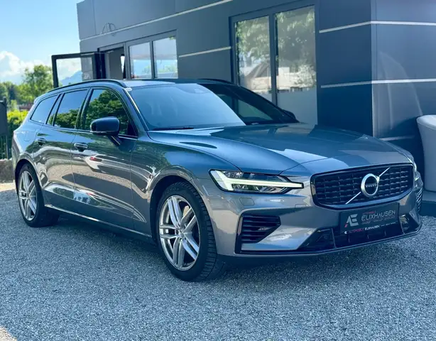 Volvo V60 R Design Recharge Plug-In Hybrid AWD