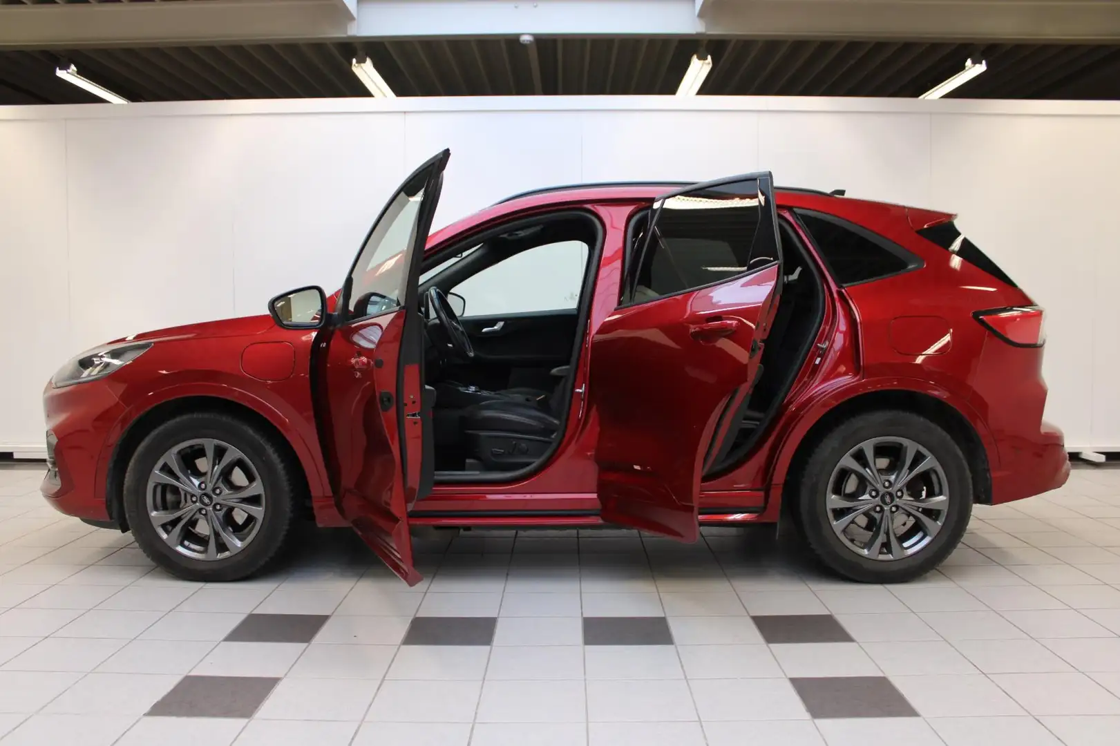 Ford Kuga 2.5 PHEV ST-Line X - Trekhaak, Camera, Stoel/stuur Rot - 2