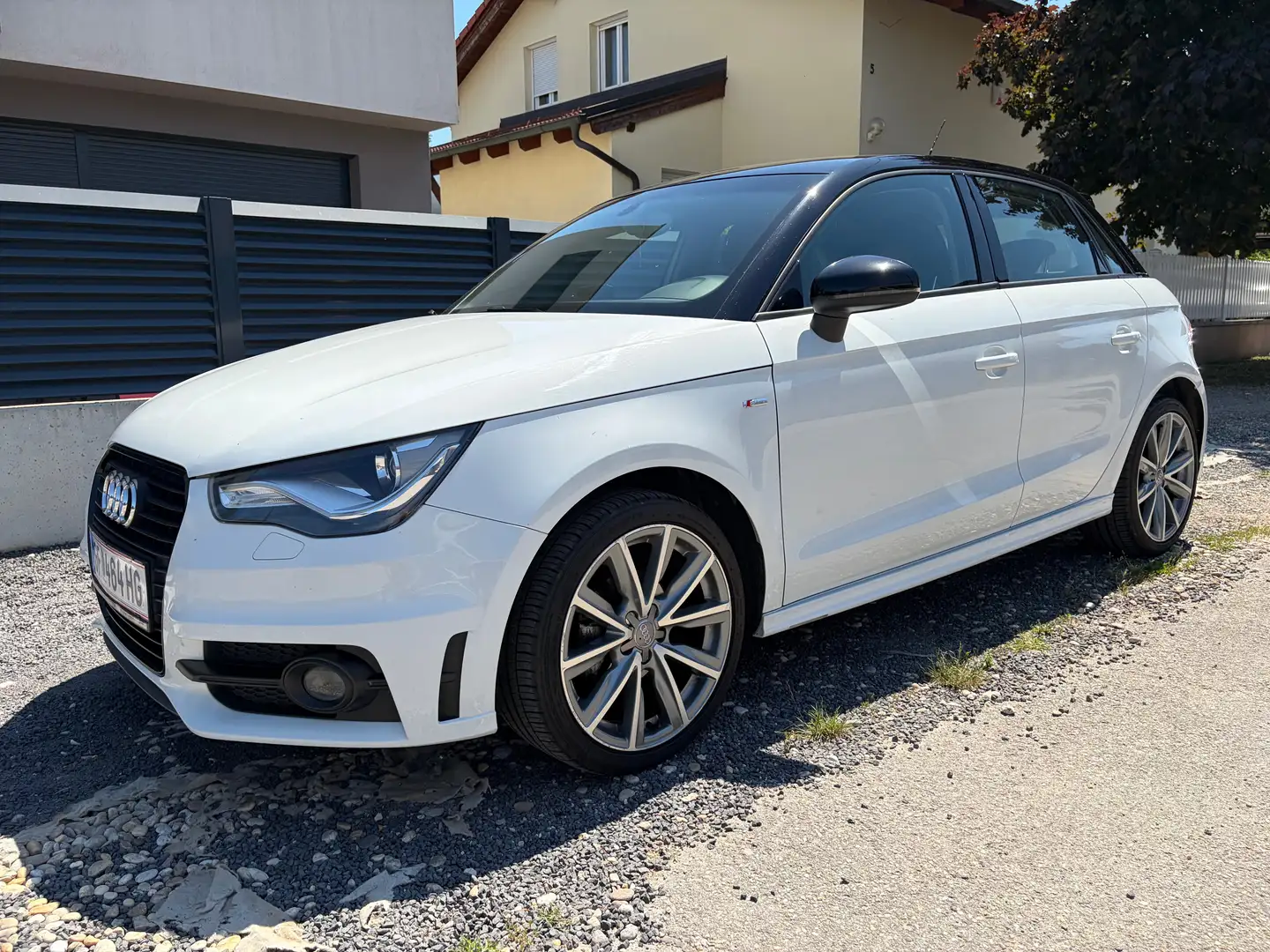 Audi A1 SB 1,2 TFSI Beauty&Beast - 1
