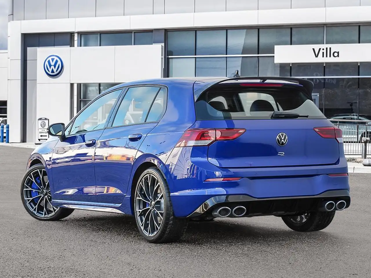 Volkswagen Golf R снимка Volkswagen Golf R