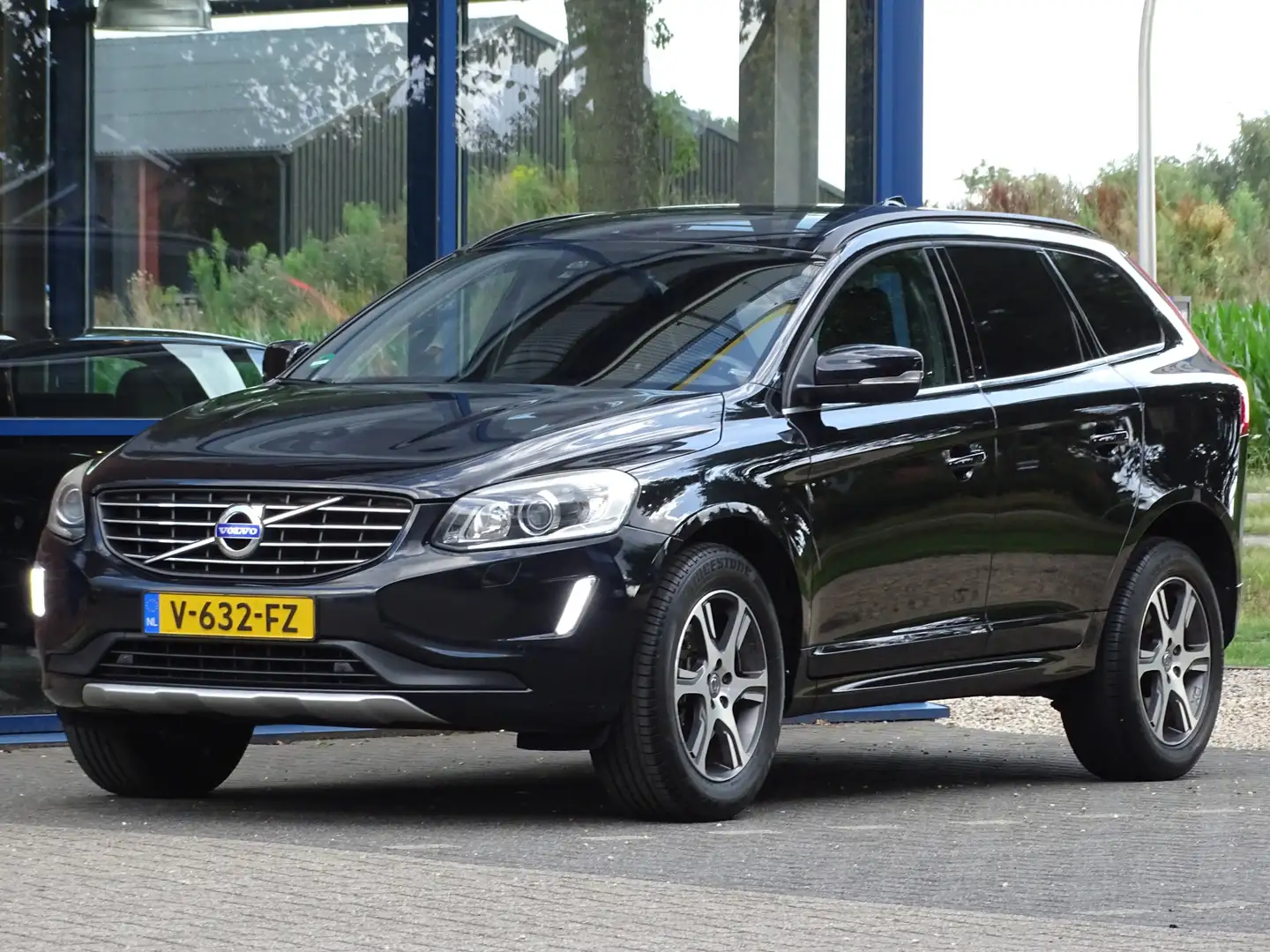 Volvo XC60 momentum half leer Noir - 1
