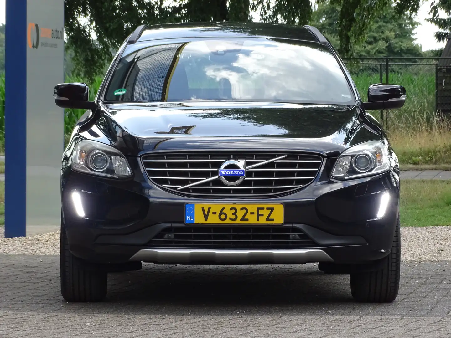Volvo XC60 momentum half leer Noir - 2