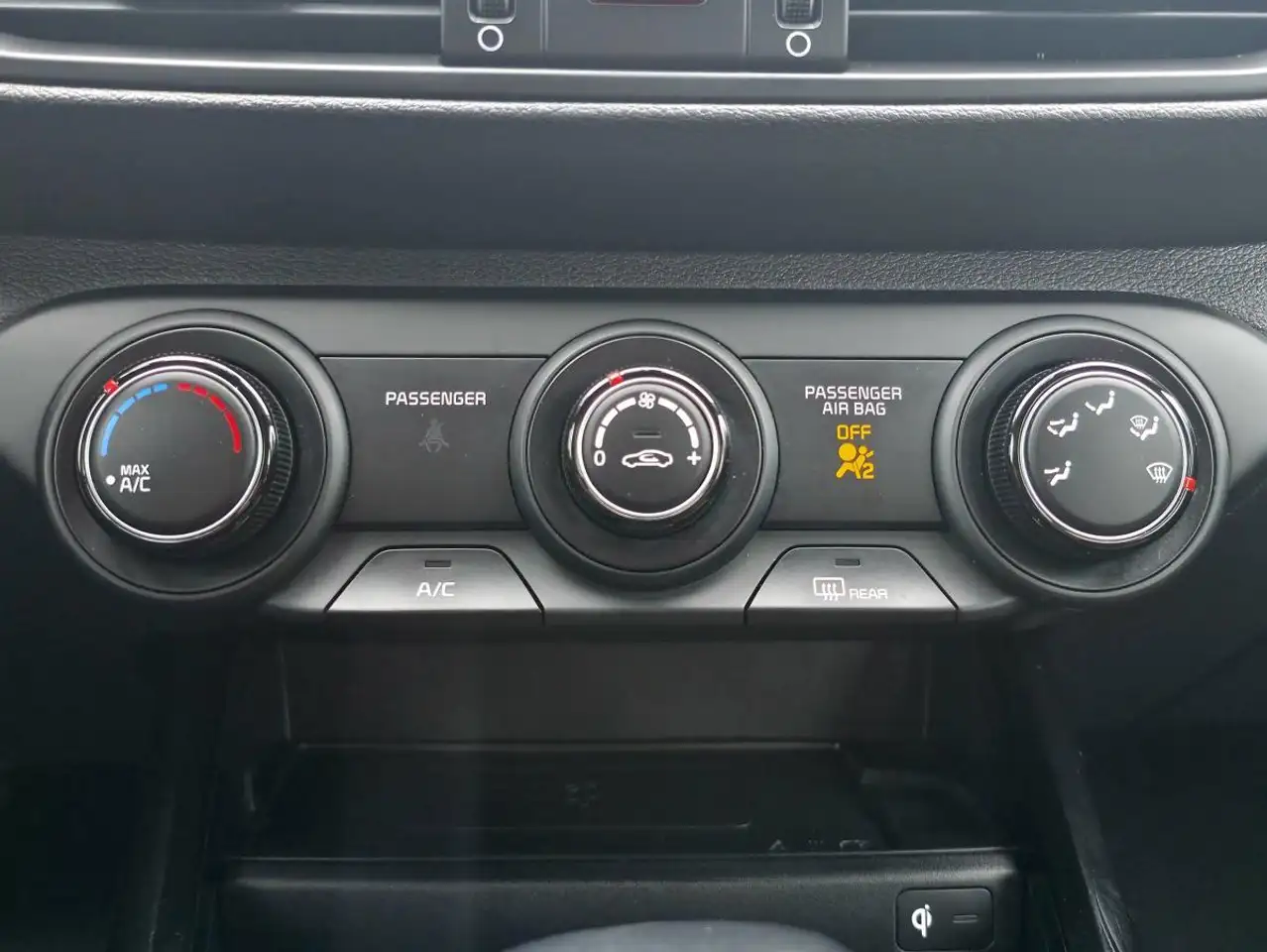 Kia Forte снимка Kia Forte
