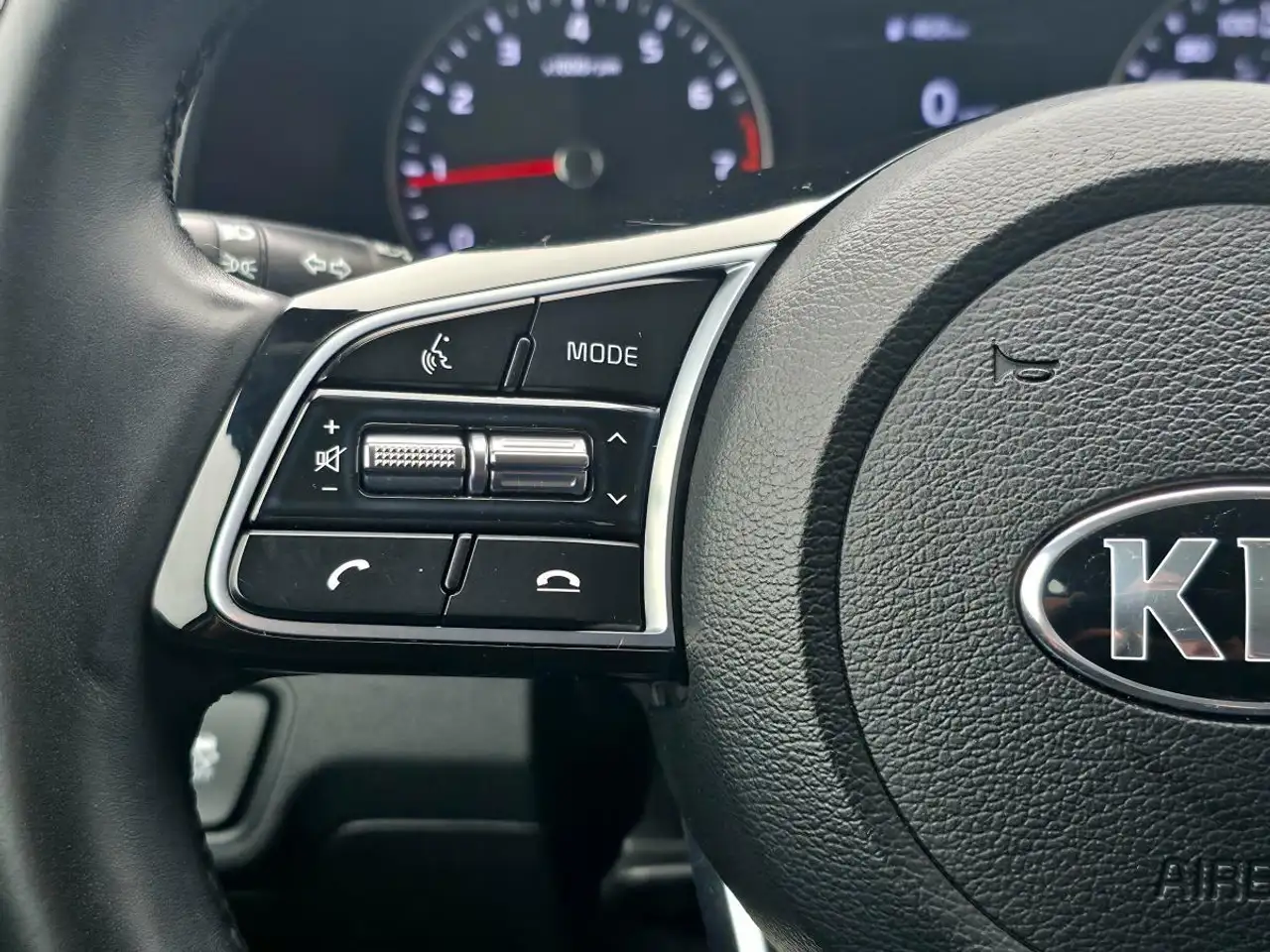 Kia Forte снимка Kia Forte