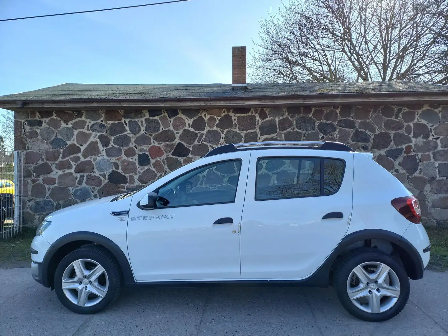 Dacia Sandero II Stepway Prestige- Navi- 1 Hand Weiß - 2