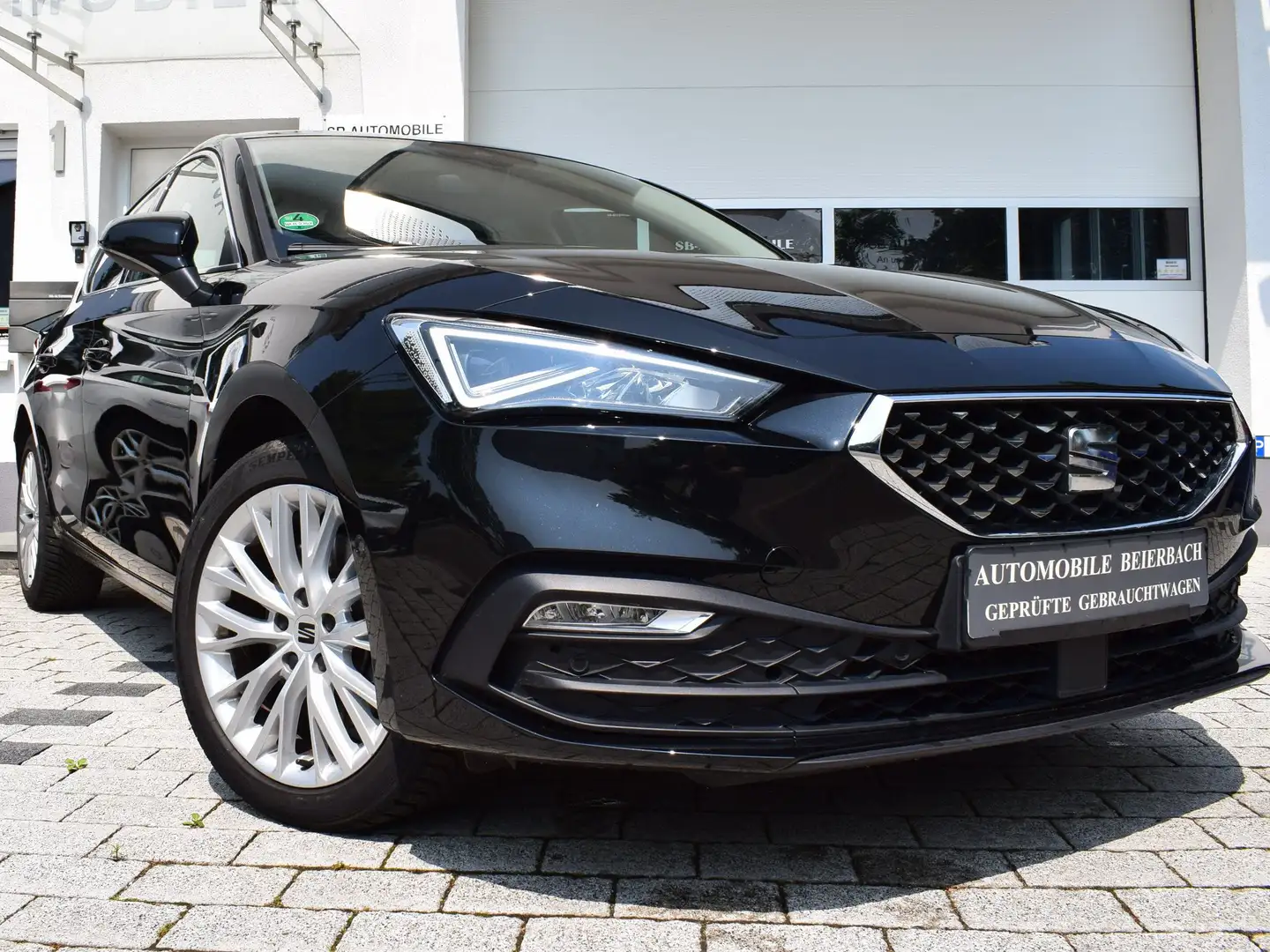SEAT Leon e-Hybrid FR Xcellence 1.4 TSI e-Hybrid Navi /ACC/Cam/PDC Schwarz - 1