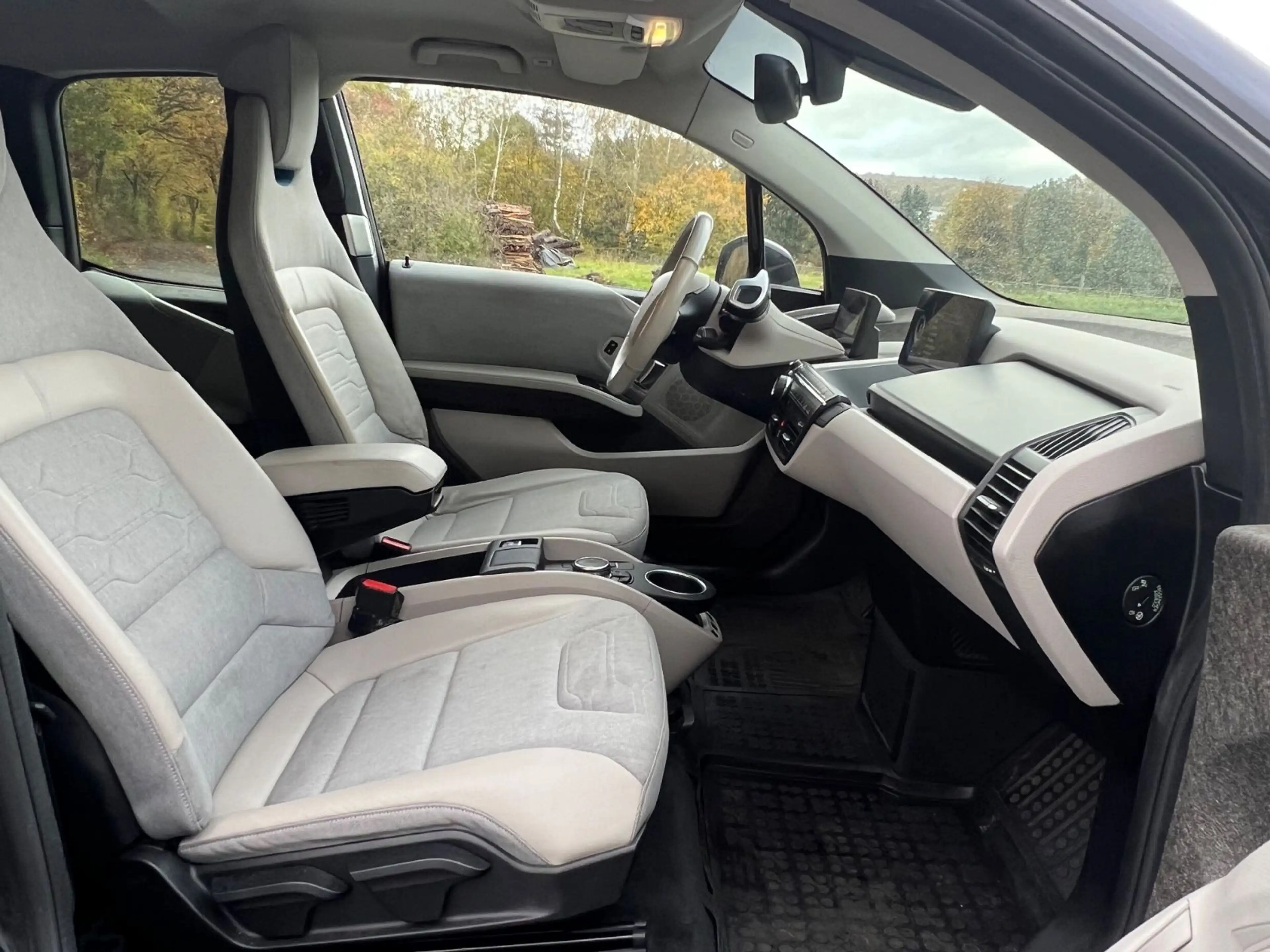 BMW i3 (60 Ah) REX, LEDER, LED, NAVI, SHZ, RÜCKFAHRK — photo 7