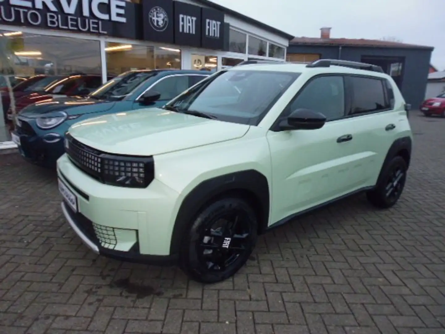 Fiat Grande Panda Hybrid 1.2 eDCT Icon 110 PS Style Paket + Winter Bleu - 2