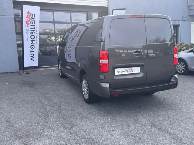 Opel Vivaro view 5