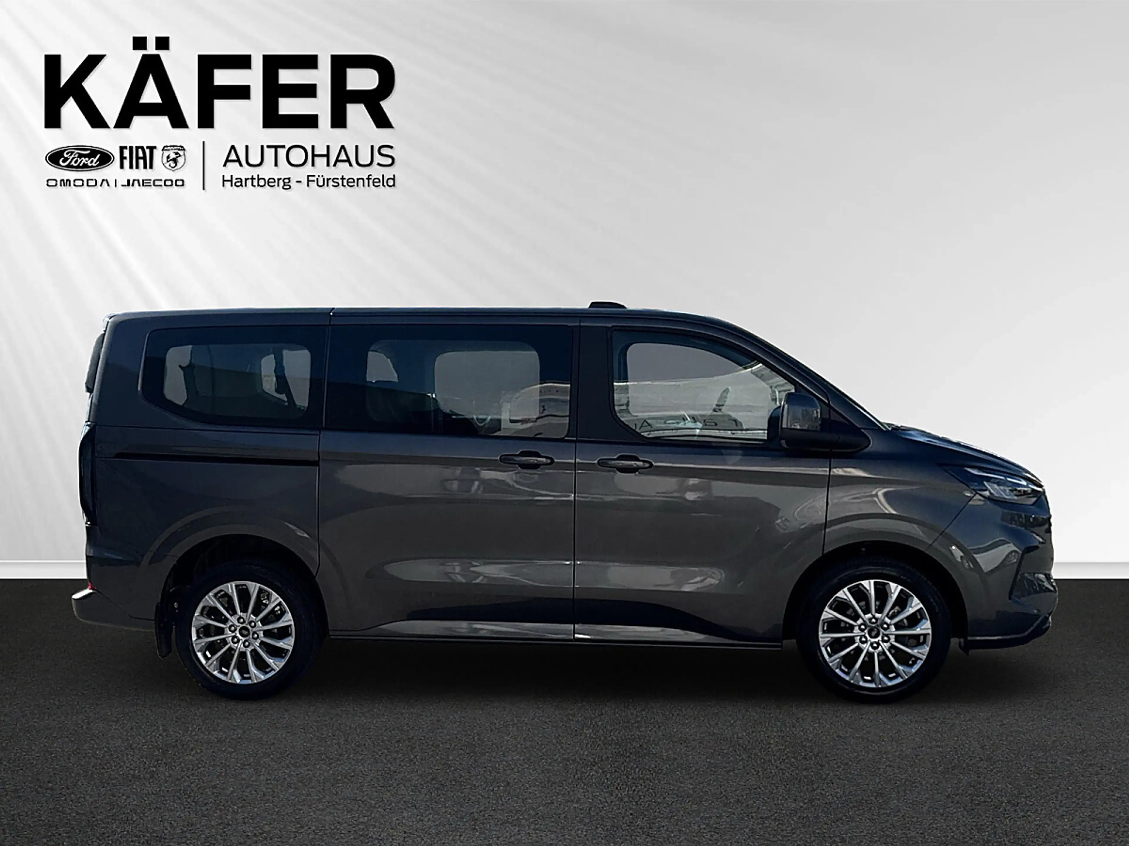 Ford Tourneo Custom 2.0 EcoBlue 320 L1 Titanium FWD — photo 5