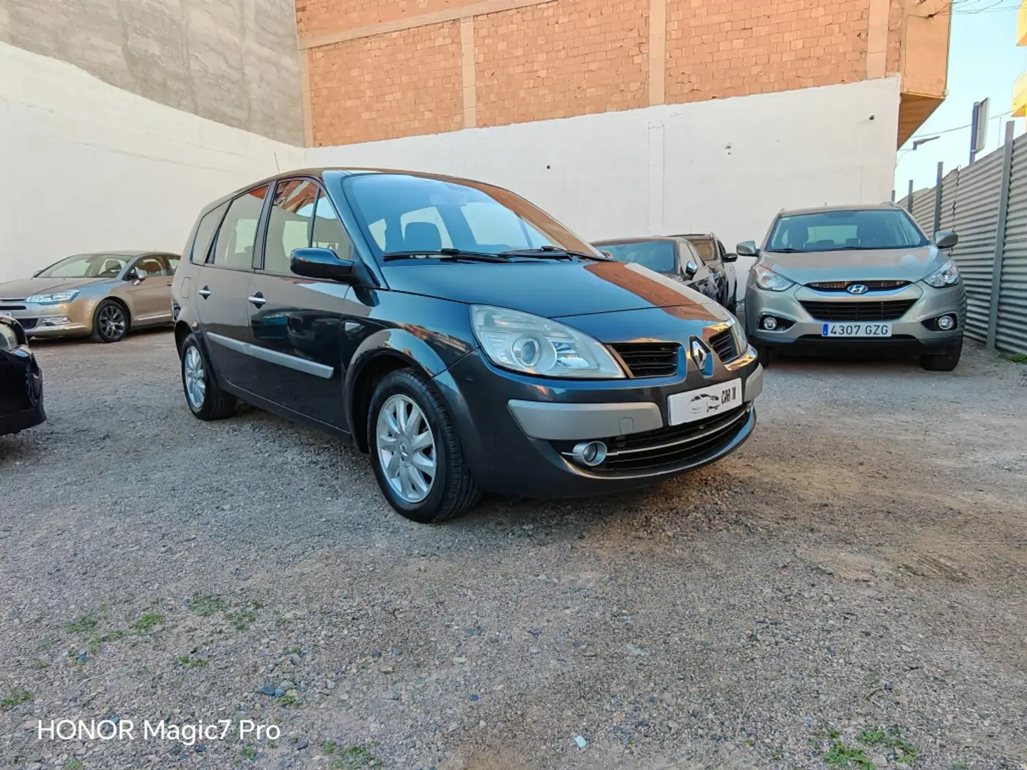Renault Grand Scenic 1.9dCI Confort Expression 130 Negro - 1