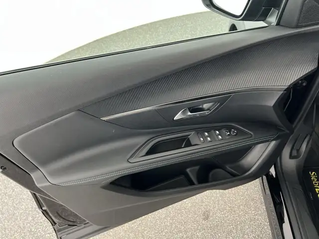 Peugeot 3008 view 11