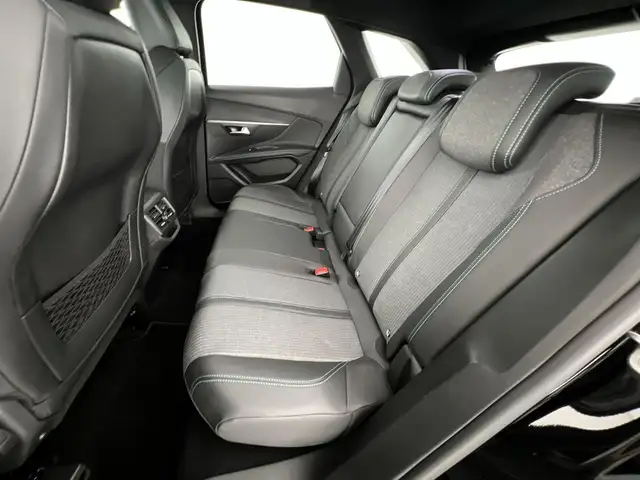 Peugeot 3008 view 8