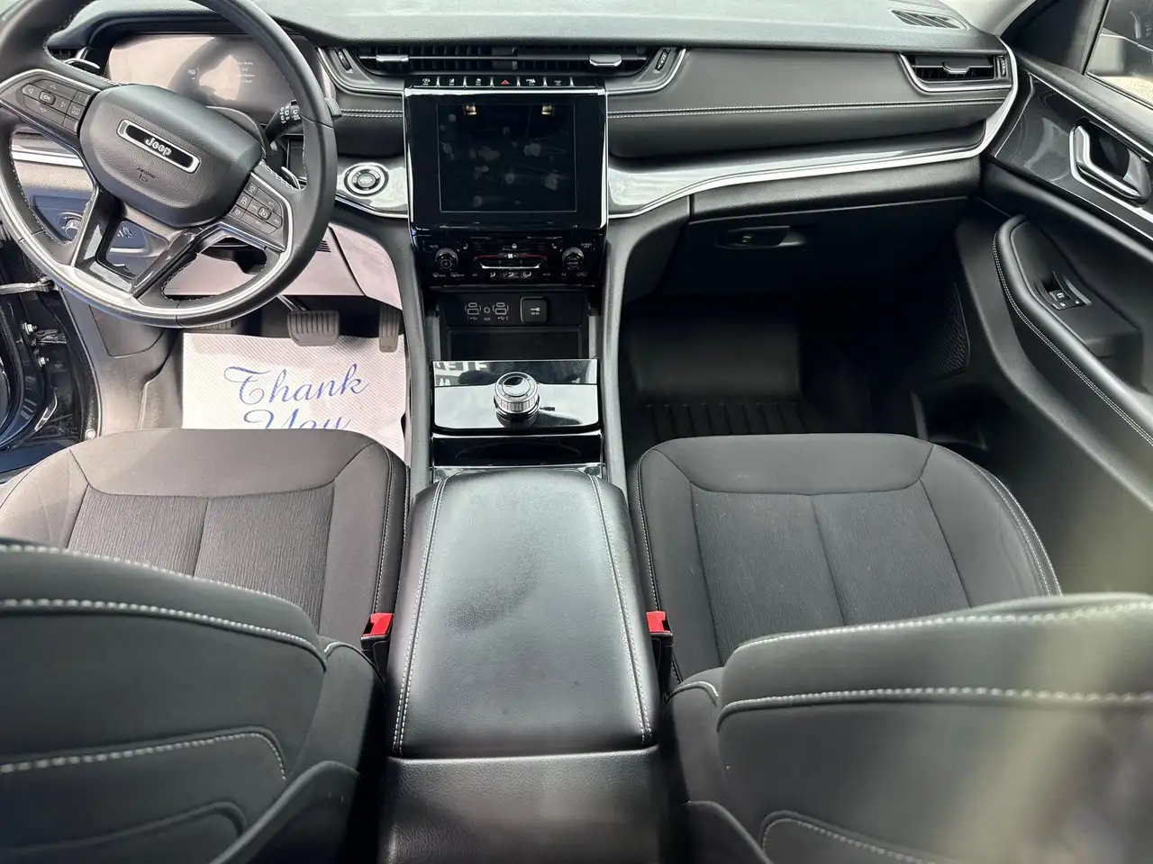 Jeep Grand Cherokee снимка Jeep Grand Cherokee