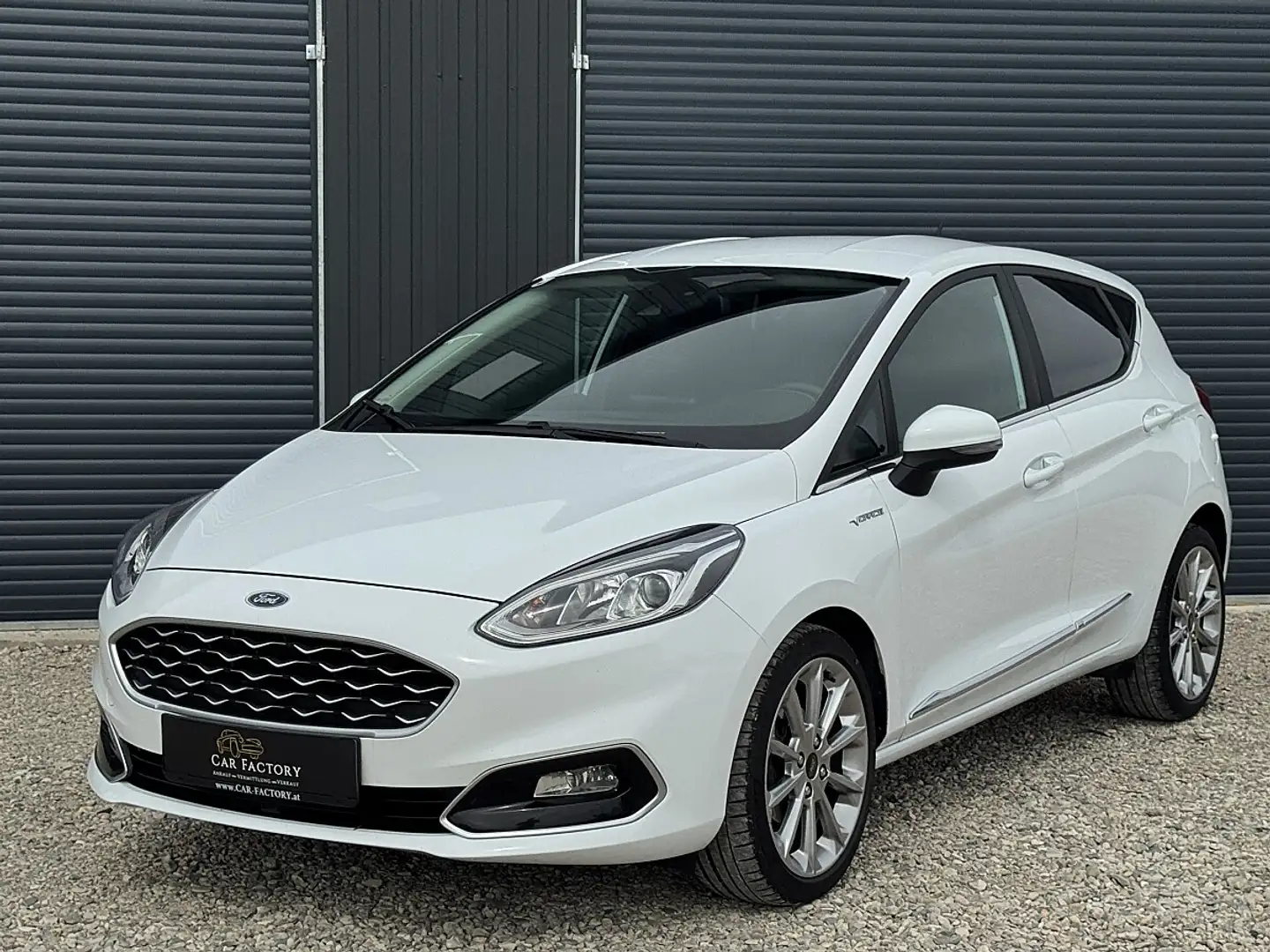 Ford Fiesta Vignale 1,0 EcoBoost Start/Stop Weiß - 1