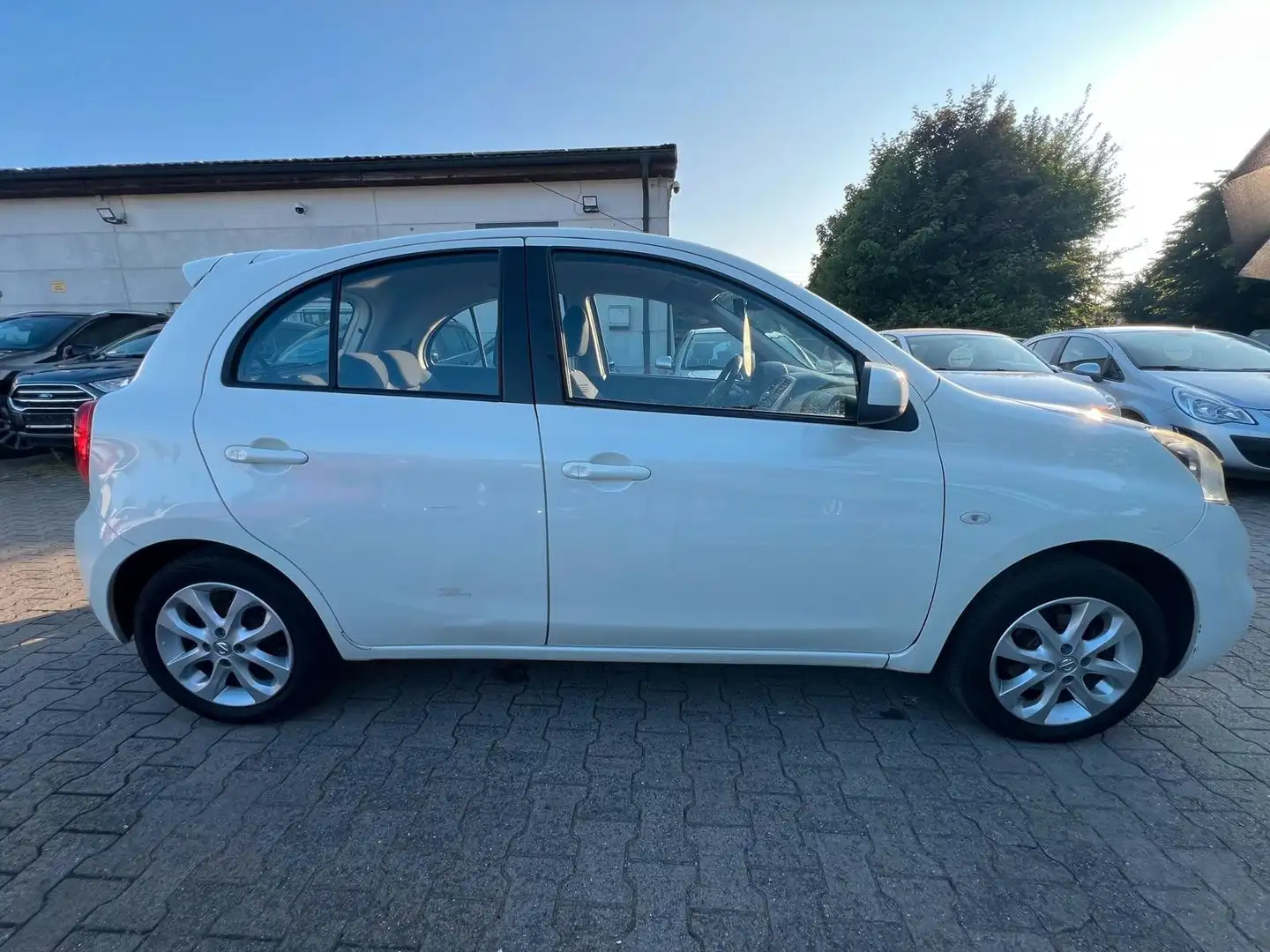 Nissan Micra 1.2, TÜV NEU, Automatik, Klima, 2.Hand Weiß - 2