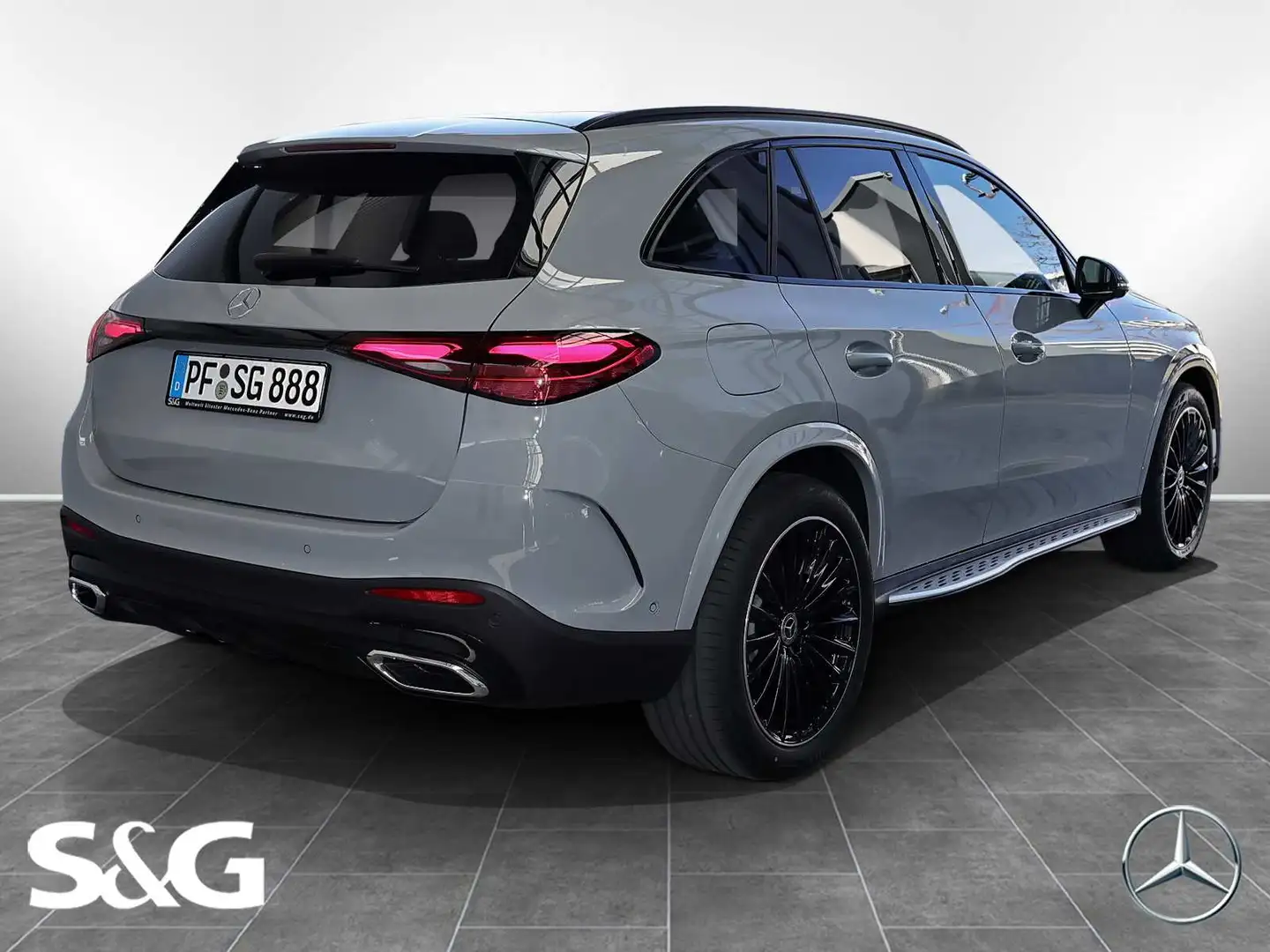 Mercedes-Benz GLC 300 d 4M AMG Dist+360°+Standhz.+Pano+AHK+HUD Grau - 2