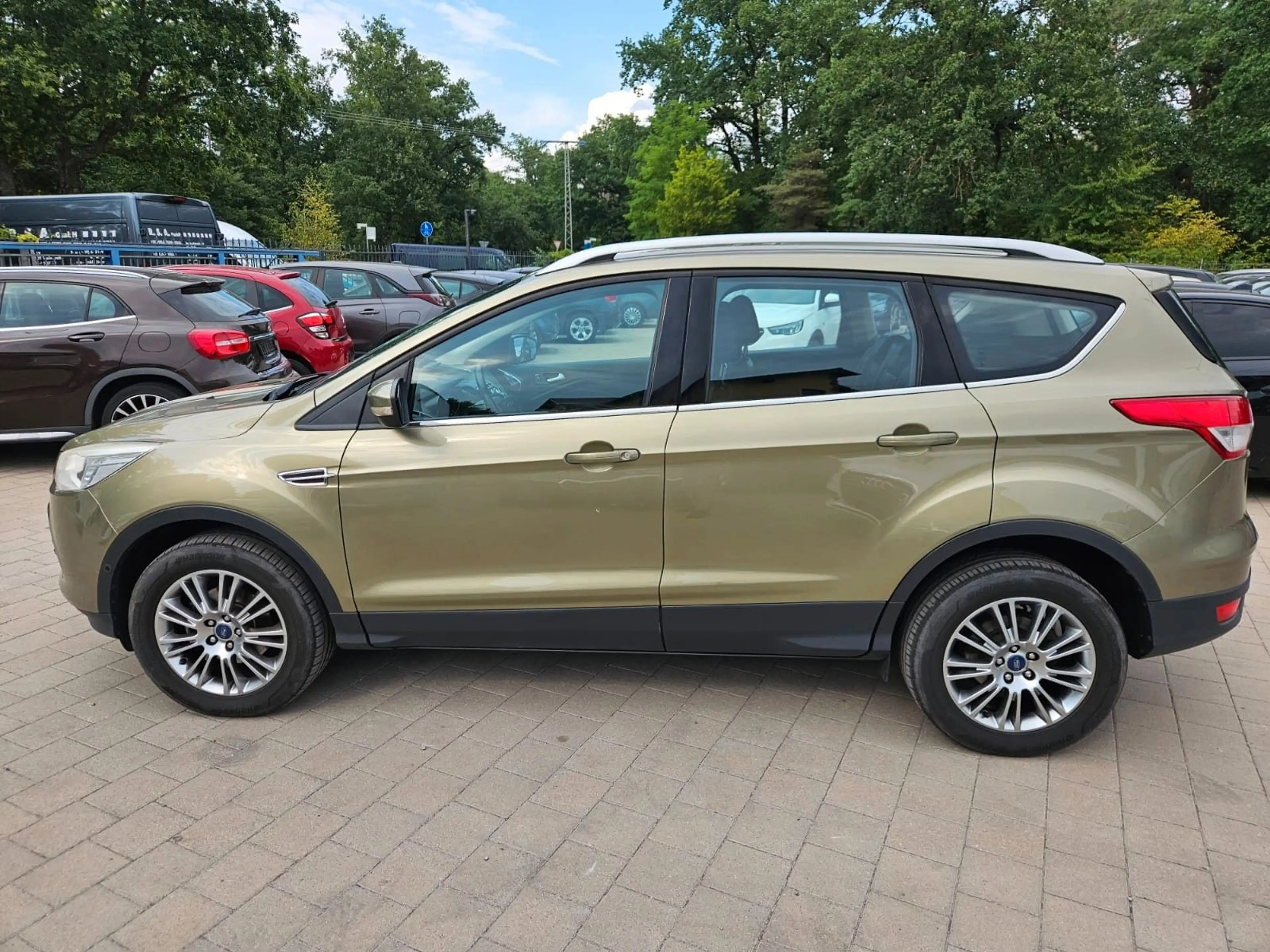Ford Kuga Titanium — photo 9