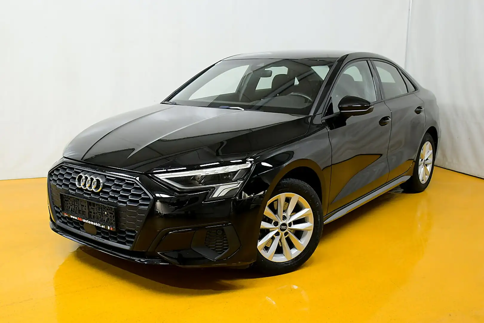 Audi A3 35 TDI S-tronic Schwarz - 1