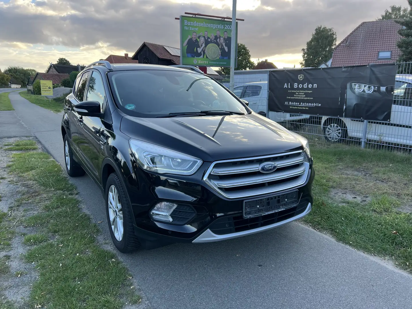 Ford Kuga Titanium Navi Rück-Cam Schwarz - 1
