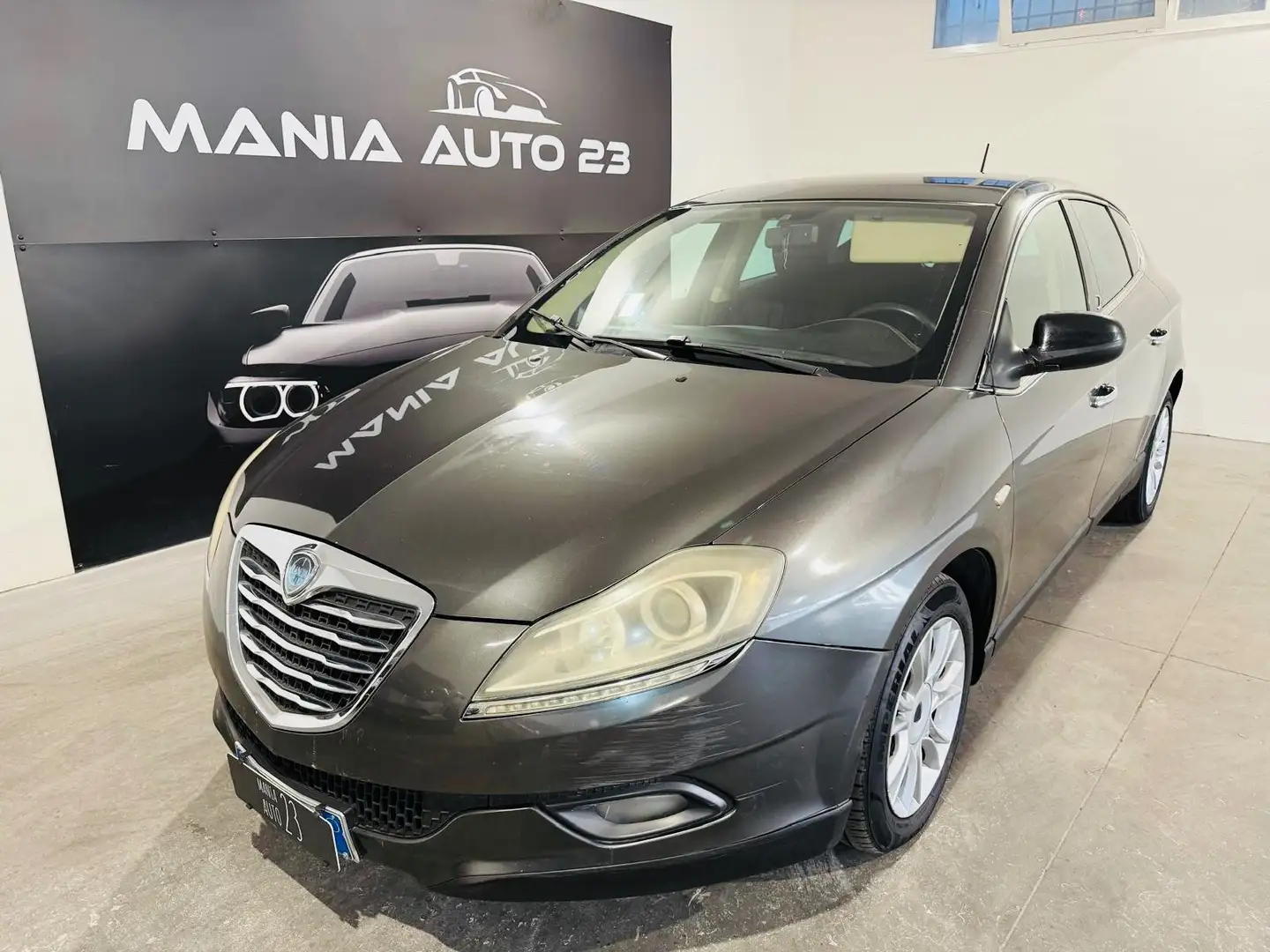 Lancia Delta Delta III 2012 1.6 mjt Platino 120cv *NEOPATENTATI Grigio - 1