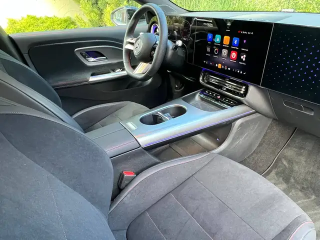 Mercedes-Benz CLA 350 350 4Matic AMG Line PANO AHK Ansicht 6