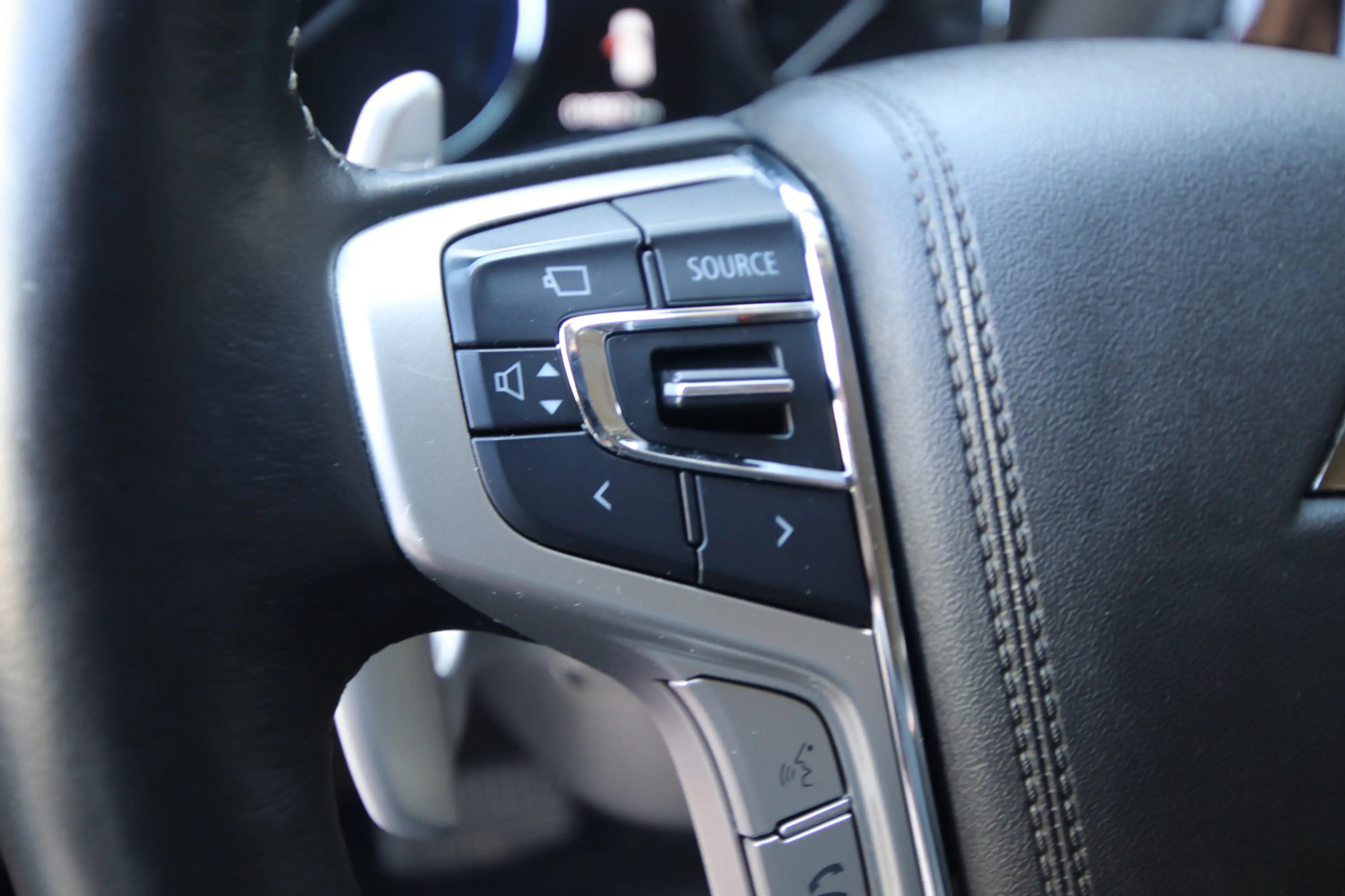 Mitsubishi Outlander 2.4 PHEV Intense+ Adaptive cruise, E.achterklep — photo 24