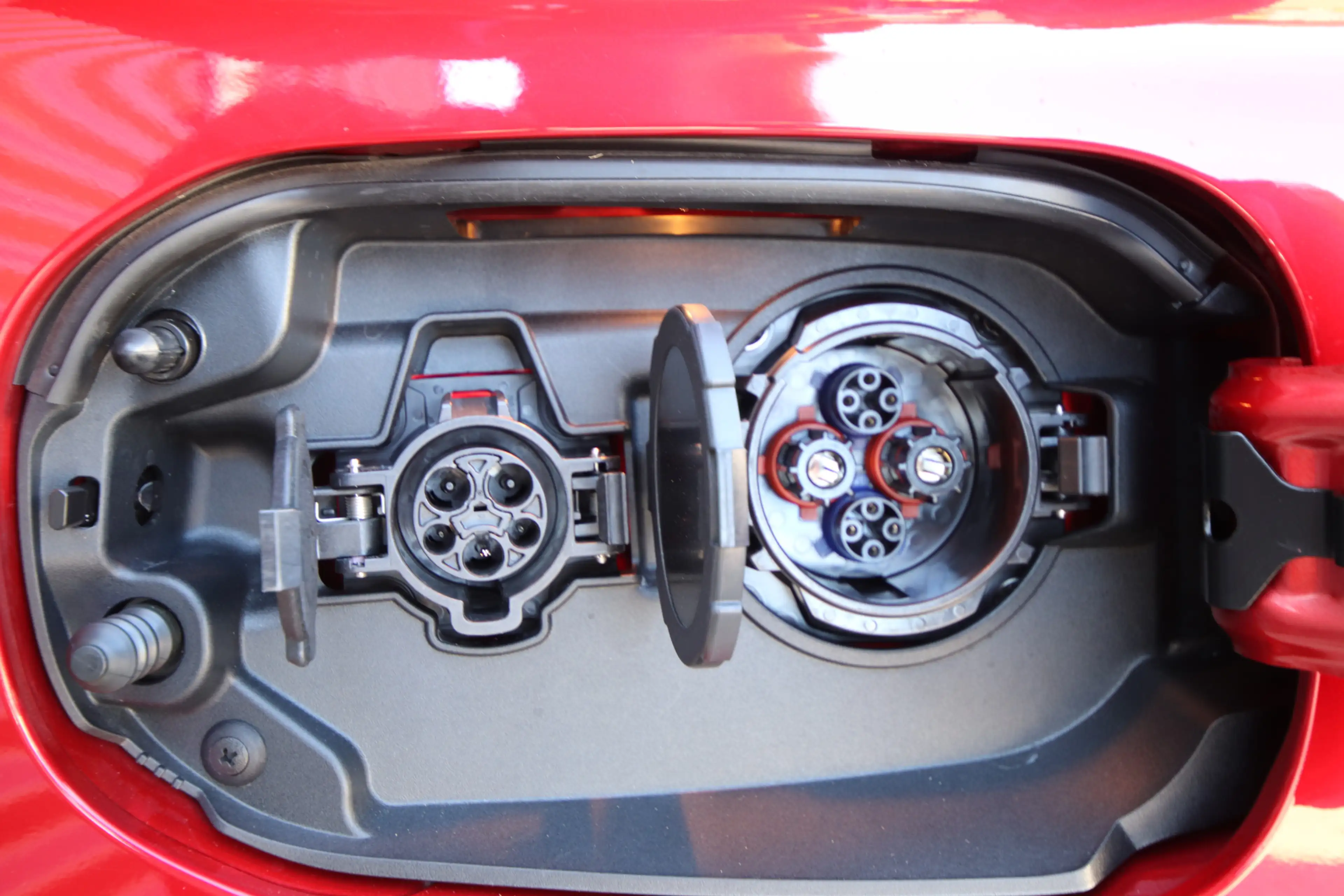 Mitsubishi Outlander 2.4 PHEV Intense+ Adaptive cruise, E.achterklep — photo 47