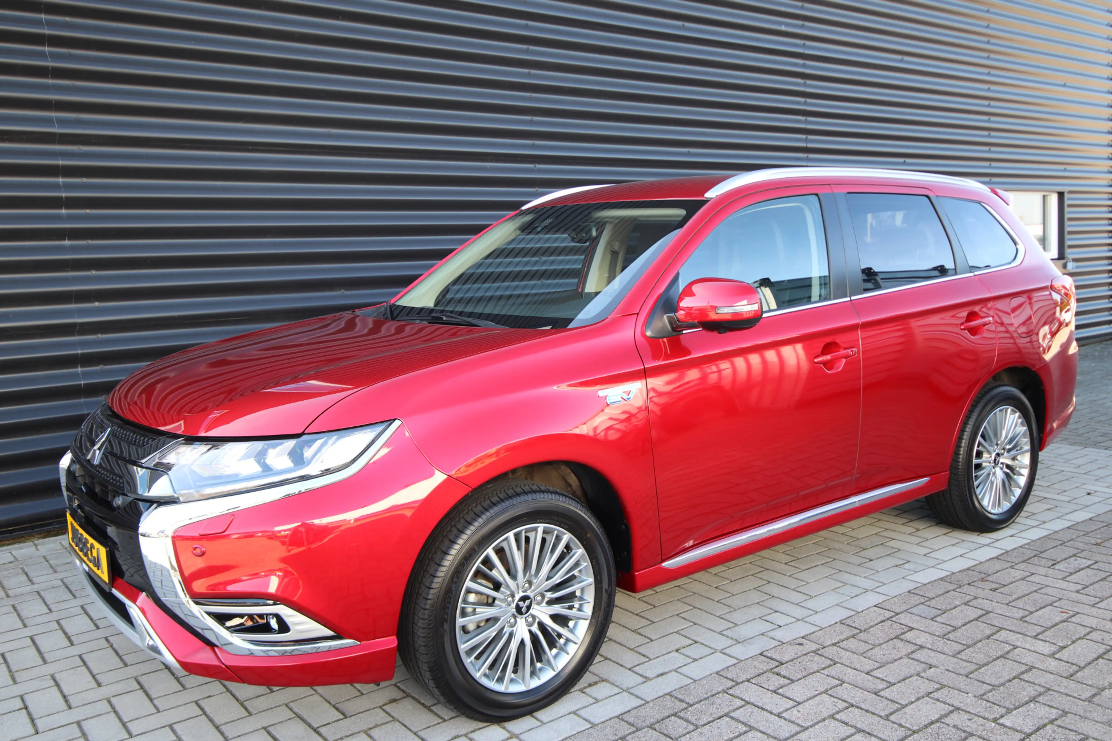 Mitsubishi Outlander 2.4 PHEV Intense+ Adaptive cruise, E.achterklep — photo 18