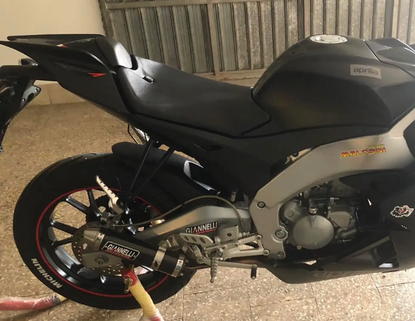 Aprilia RS4 50 sportiva Černá - 1