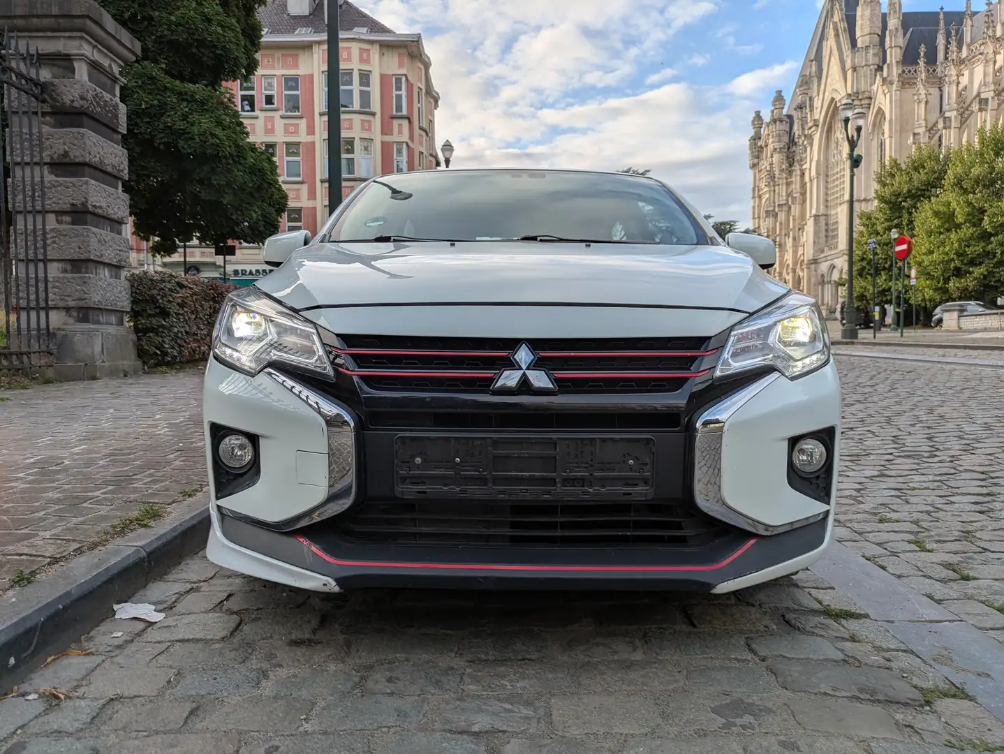 Mitsubishi Space Star Space Star 1.0i Inform Blanc - 2