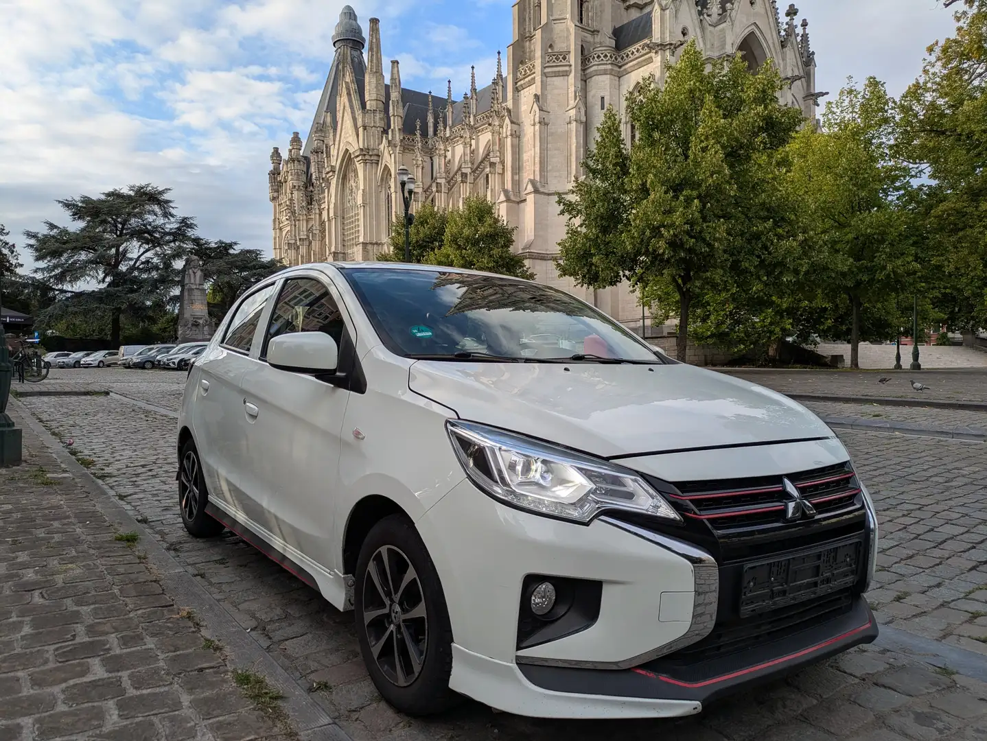 Mitsubishi Space Star Space Star 1.0i Inform Blanc - 1