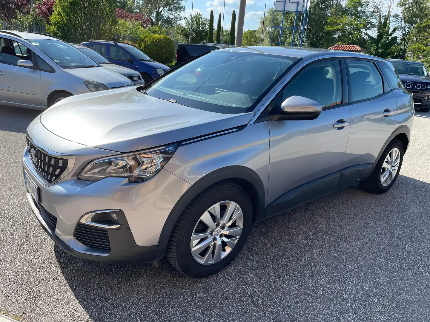 Peugeot 3008 1.5 bluehdi Business S&S Gris - 1