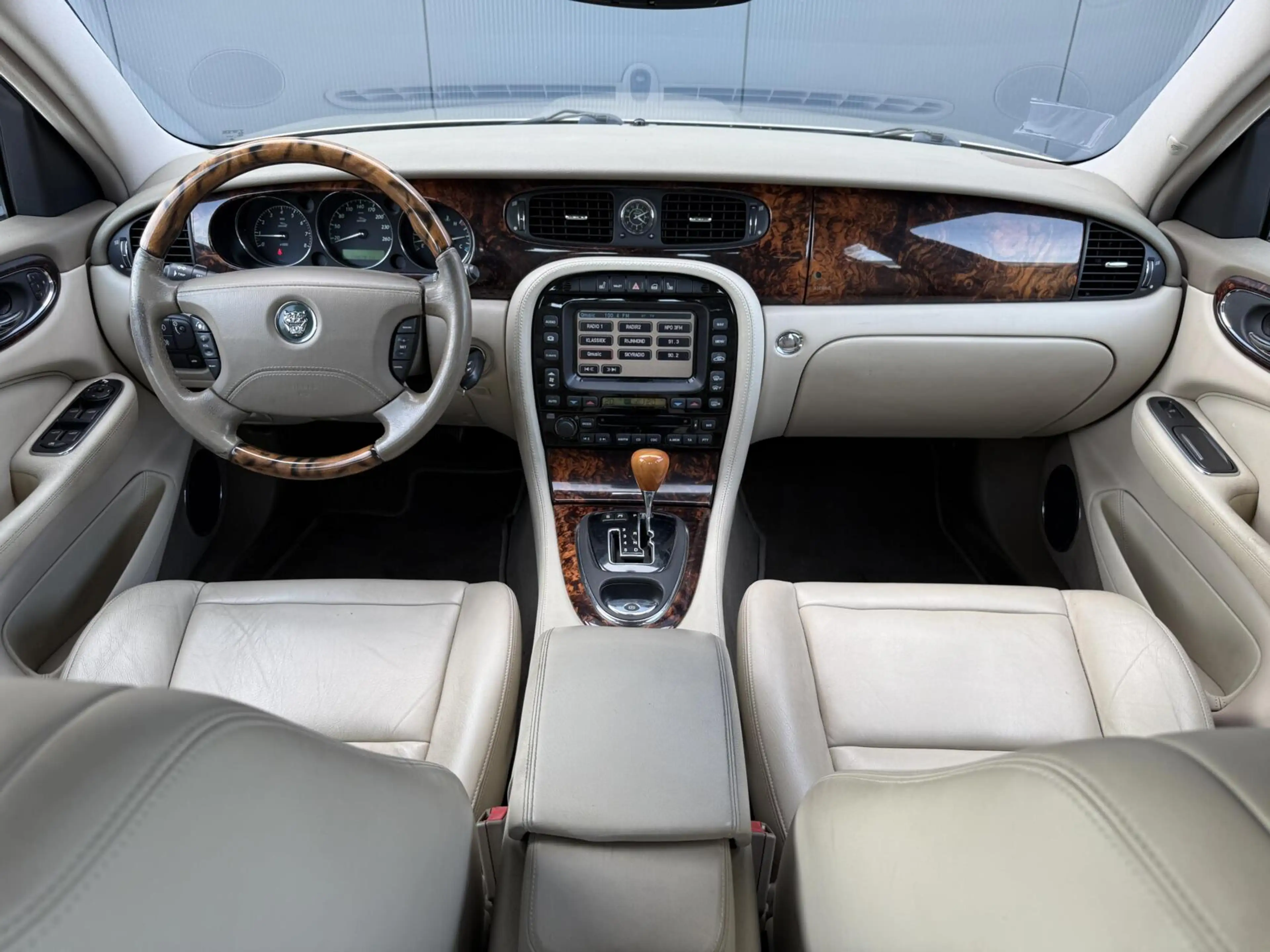 Jaguar XJ 3.0 V6 Executive Leder - Navi - Xenon - Goed Onder — photo 15