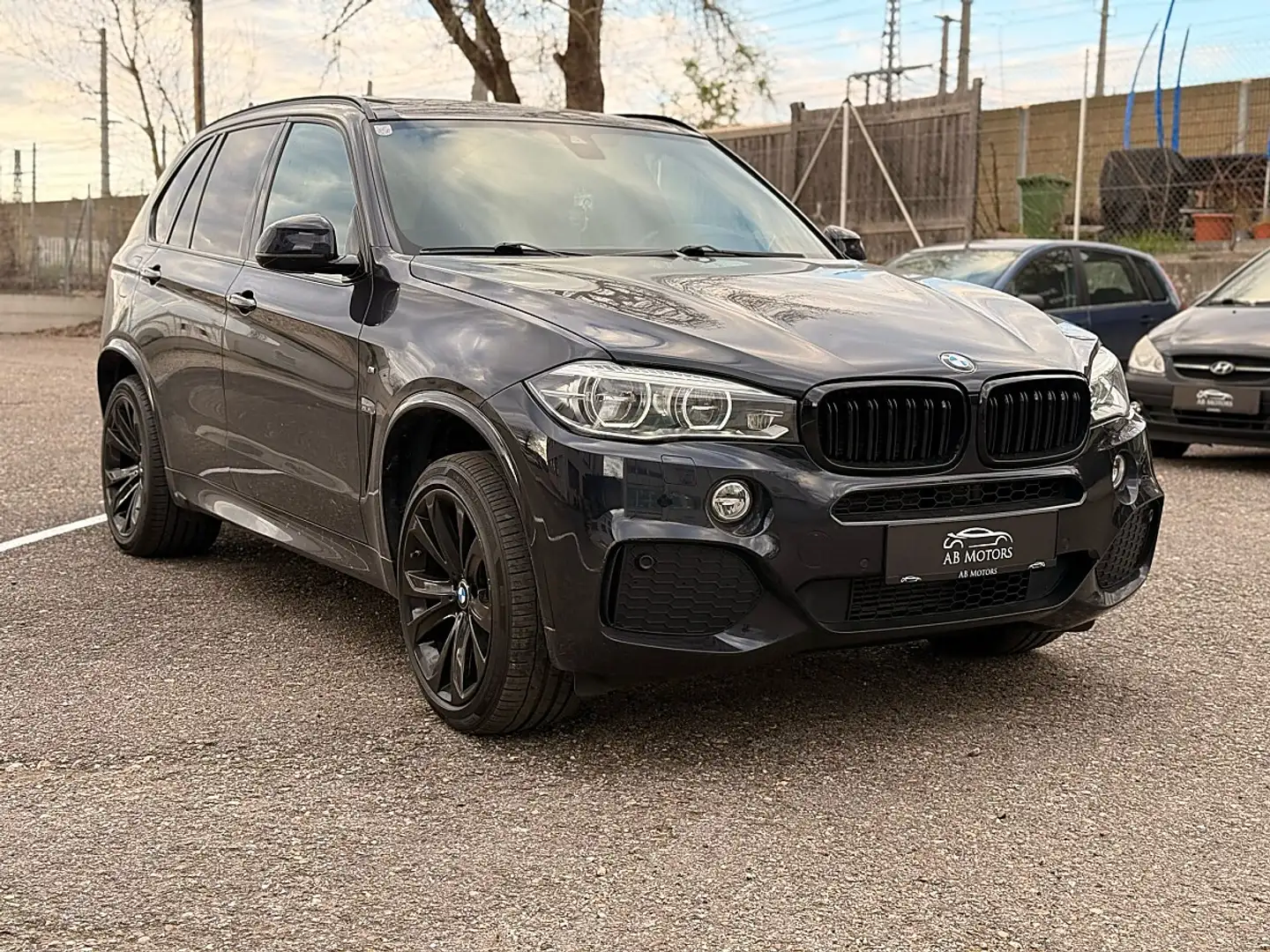 BMW X5 xDrive30d Aut. Schwarz - 1