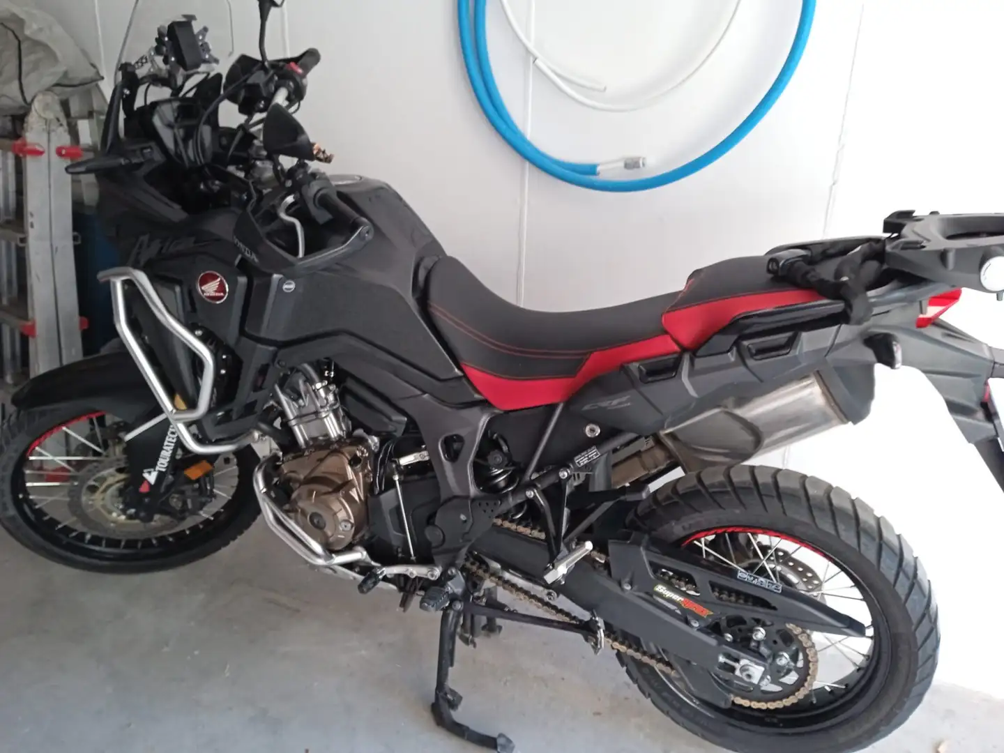 Honda CRF 1000 Fekete - 1