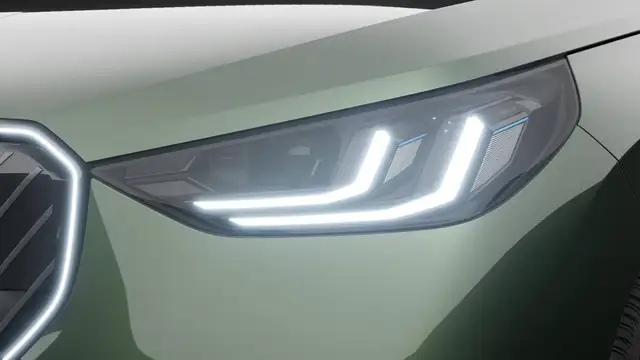 BMW X3 view 6