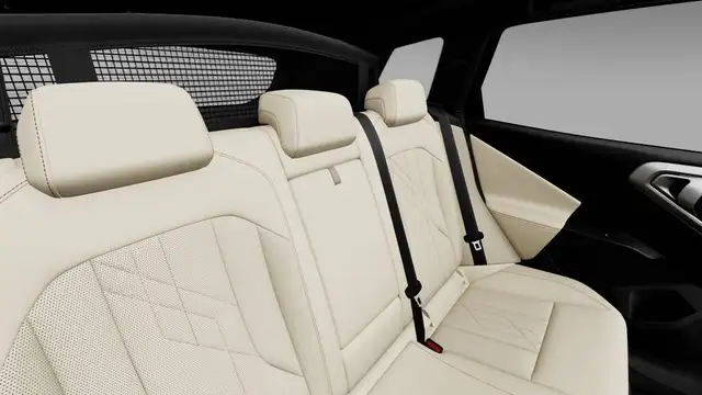BMW X3 view 12