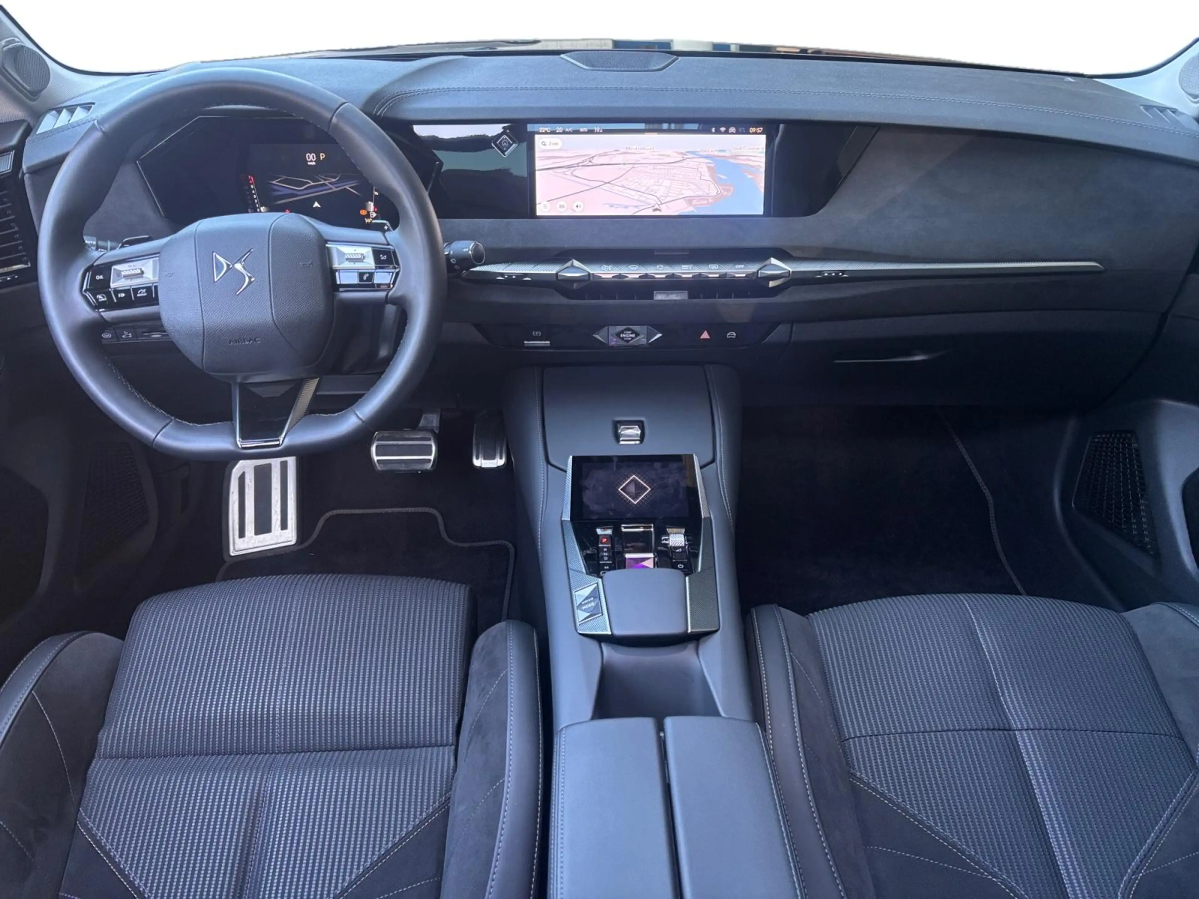 DS Automobiles DS 4 Ètoile+ Alcantara 1.2 Turbo 130pk EAT8 | SCHUIF/KA — photo 11