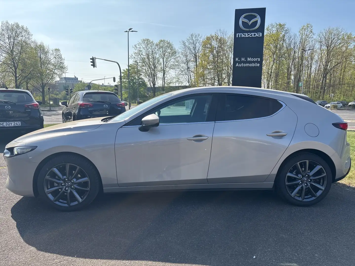 Mazda 3 5-Türer 2025 Exclusive-Line 2.5L e-SKYACTIV-G 140P Beige - 2