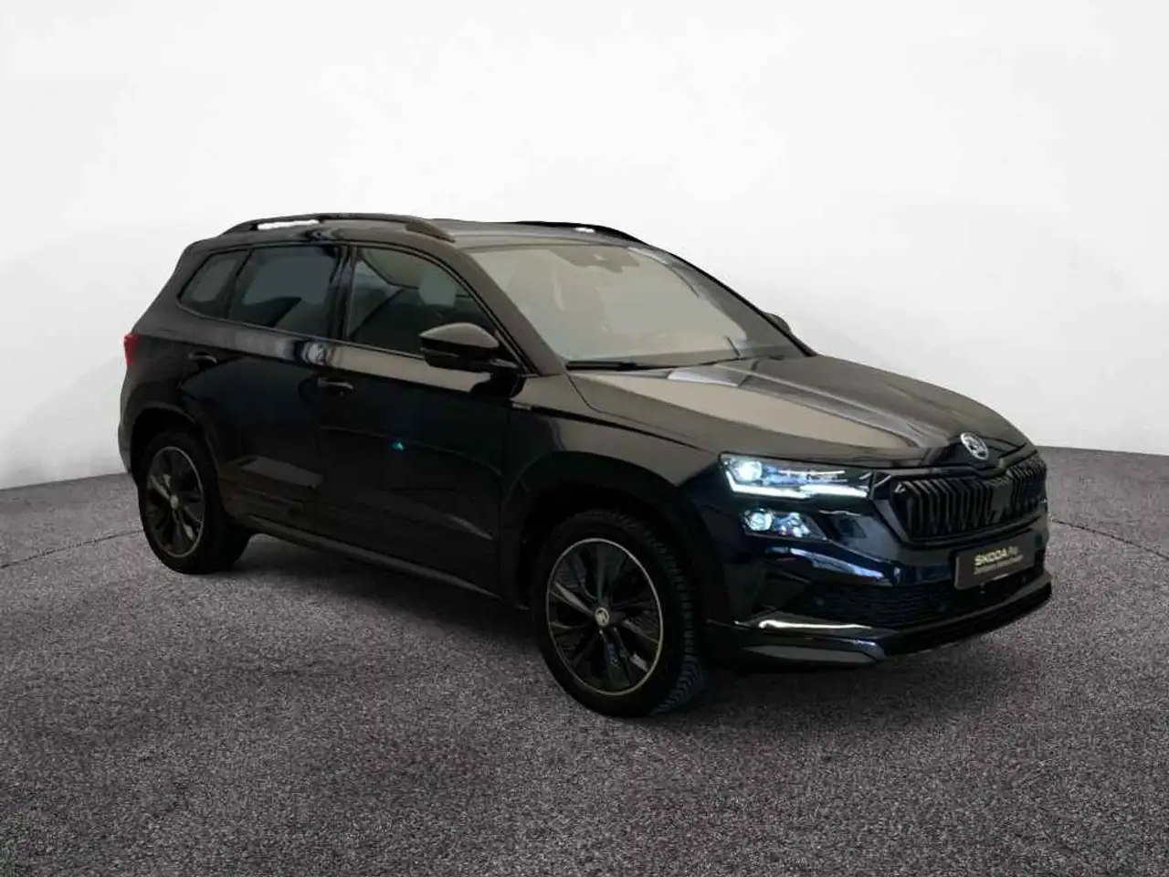 Skoda Karoq Sportline TSI DSG 4x4 *AHK*PANO*MATRIX*ACC 3