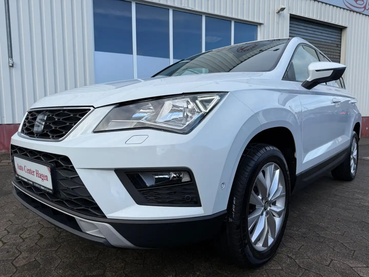 SEAT Ateca 2.0 TDI 110kW 7-GangDSG/Style/NAVI/PDC/SHZ Weiß - 1