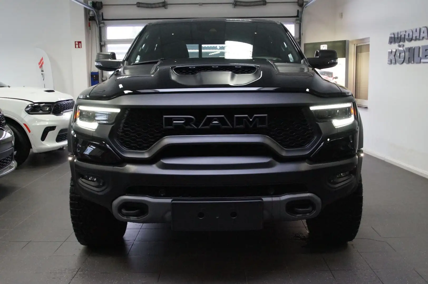 Dodge RAM TRX 6,2l, Modell 2024, Vollausstattung Black - 2