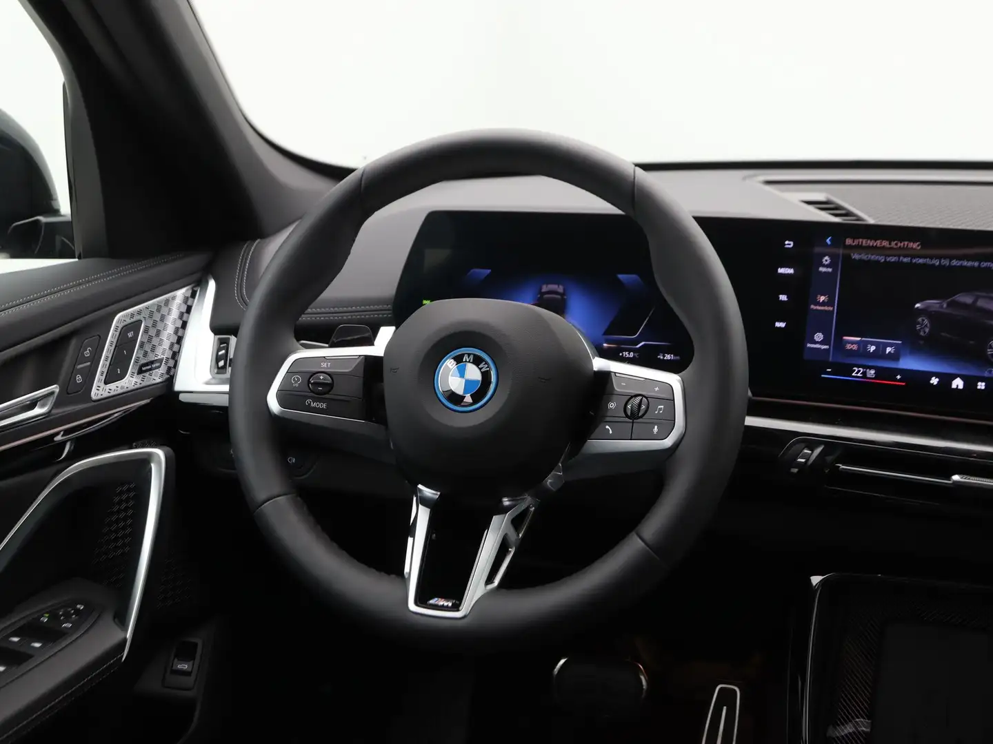 BMW iX1 eDrive20 67 kWh Noir - 2