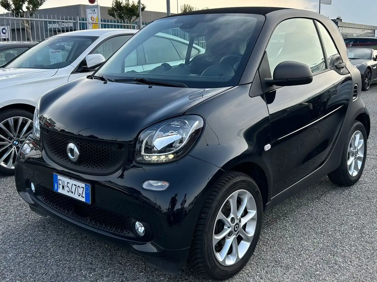 smart forTwo 1.0 Youngster 71cv my18 Nero - 1