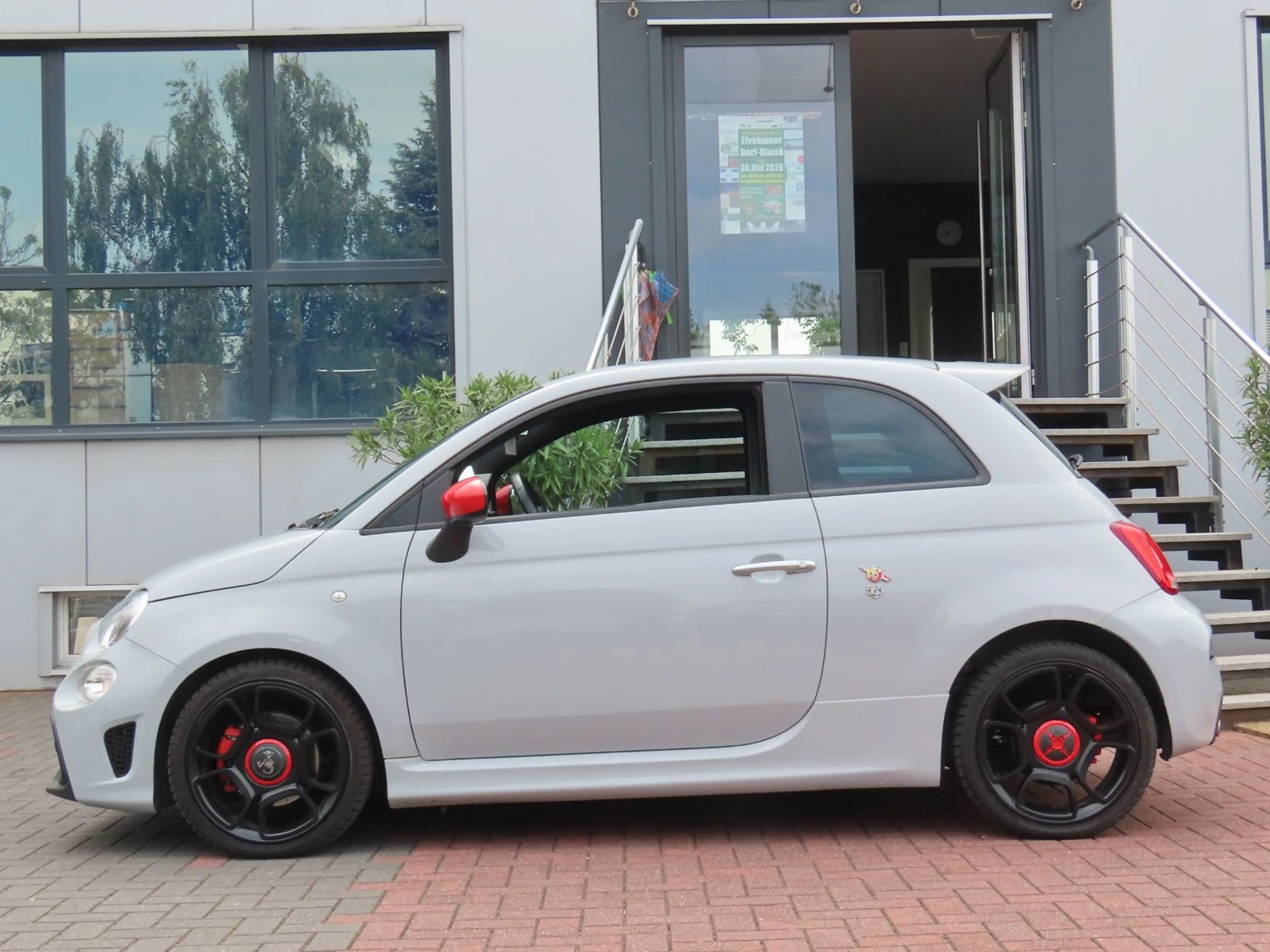 Abarth 595 Pista Sportsitze Sport-Abgasanlage Klima — photo 8