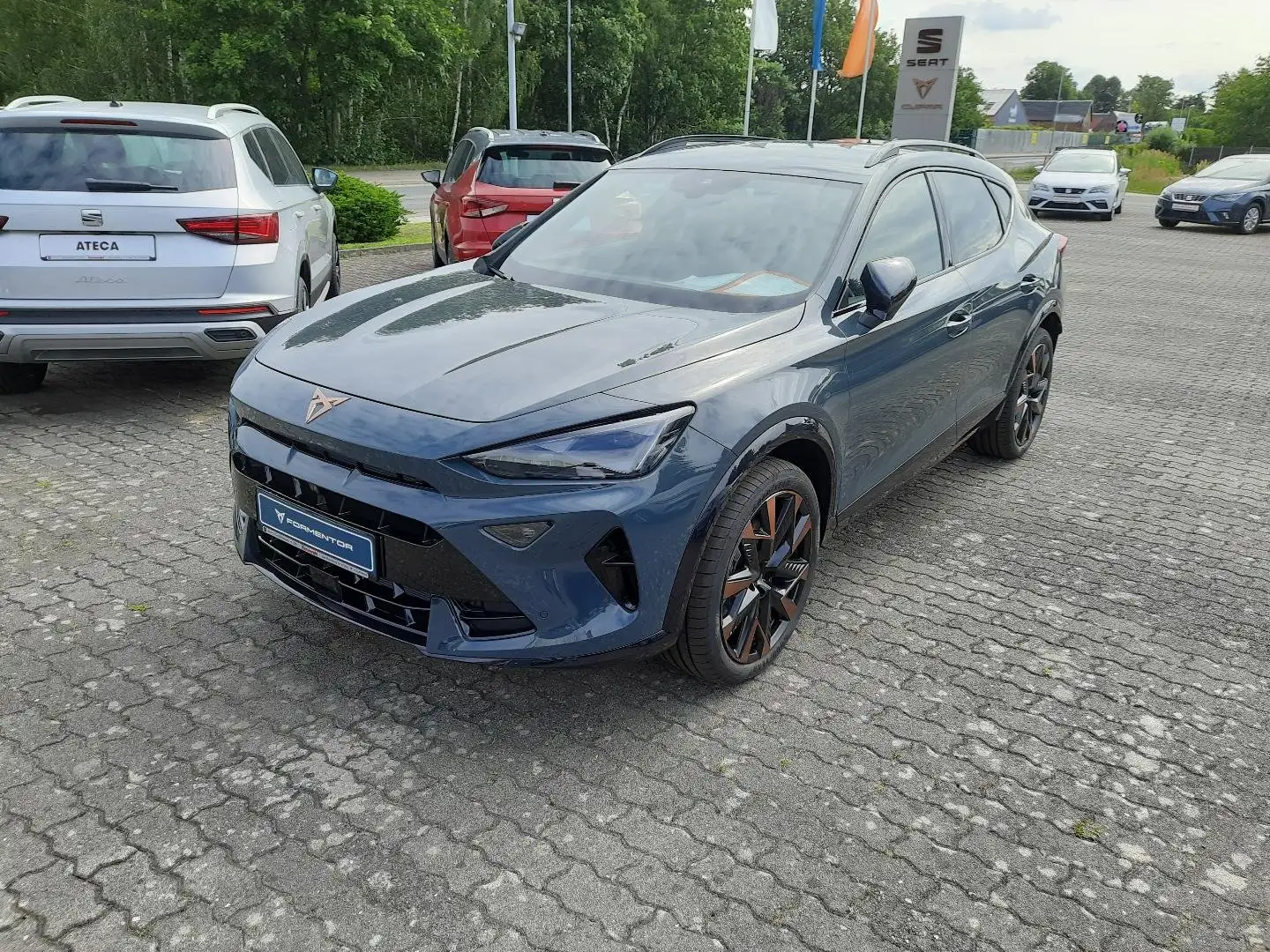 CUPRA Formentor 1.5 TSI 110 kW (150 PS) DSG Blau - 1