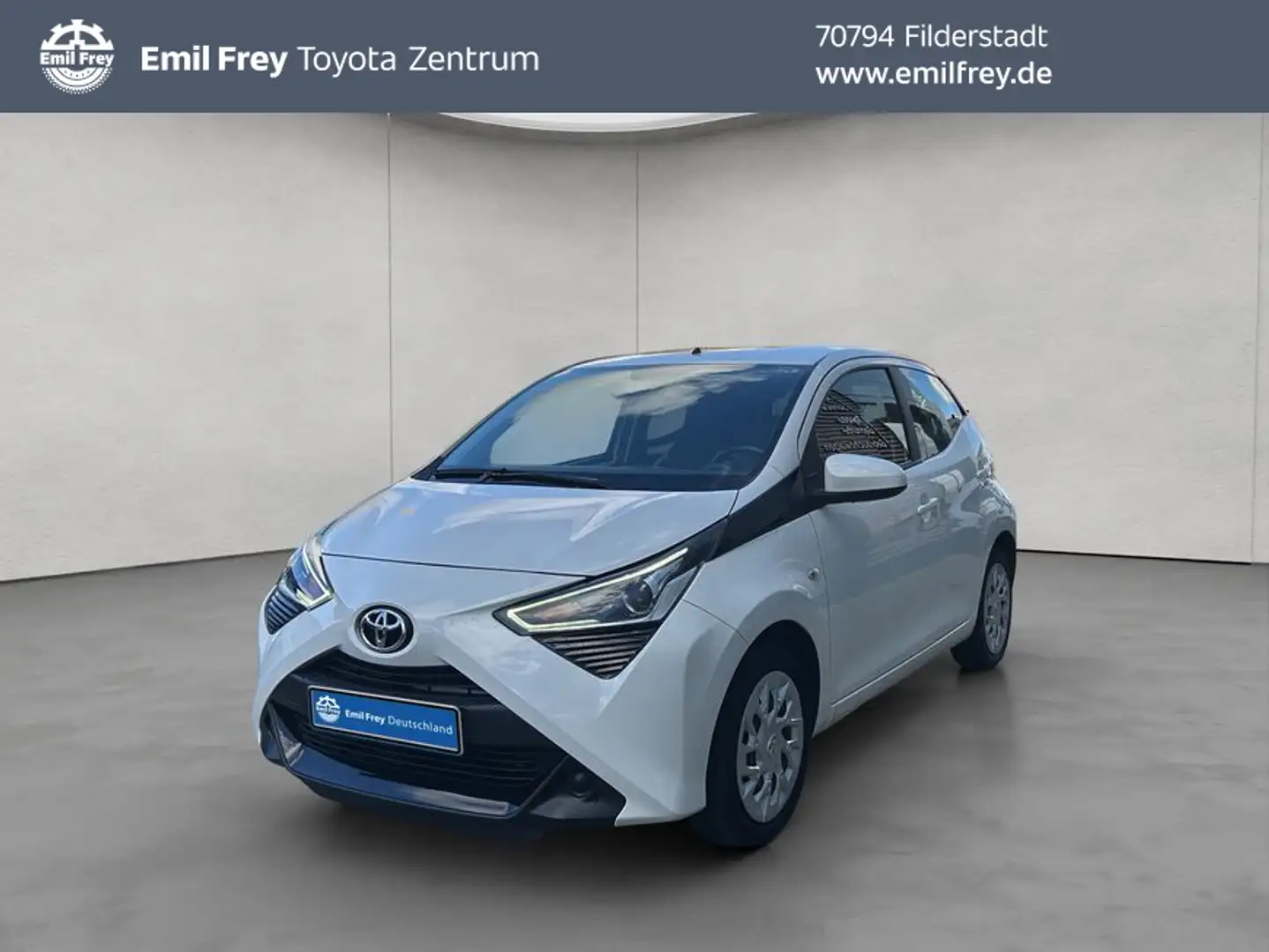 Toyota Aygo X x-play *8 Fach Bereift* Weiß - 1
