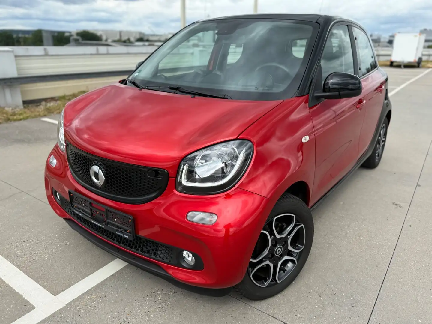 smart forFour SMART FORFOUR  66 kW TURBO*PANOR*AUTO*LED*SHZ Rot - 2