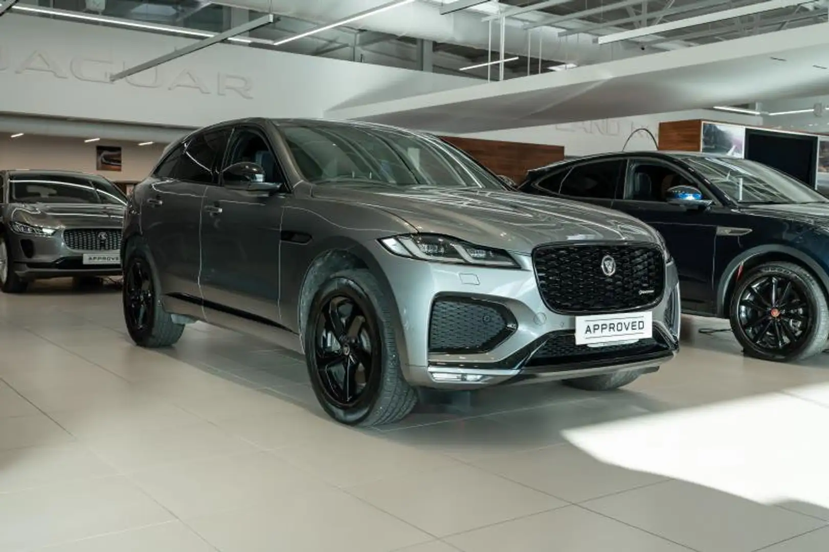 Jaguar F-Pace (X761) 2.0 D 163 CV AWD aut. R-Dyn. S - 1